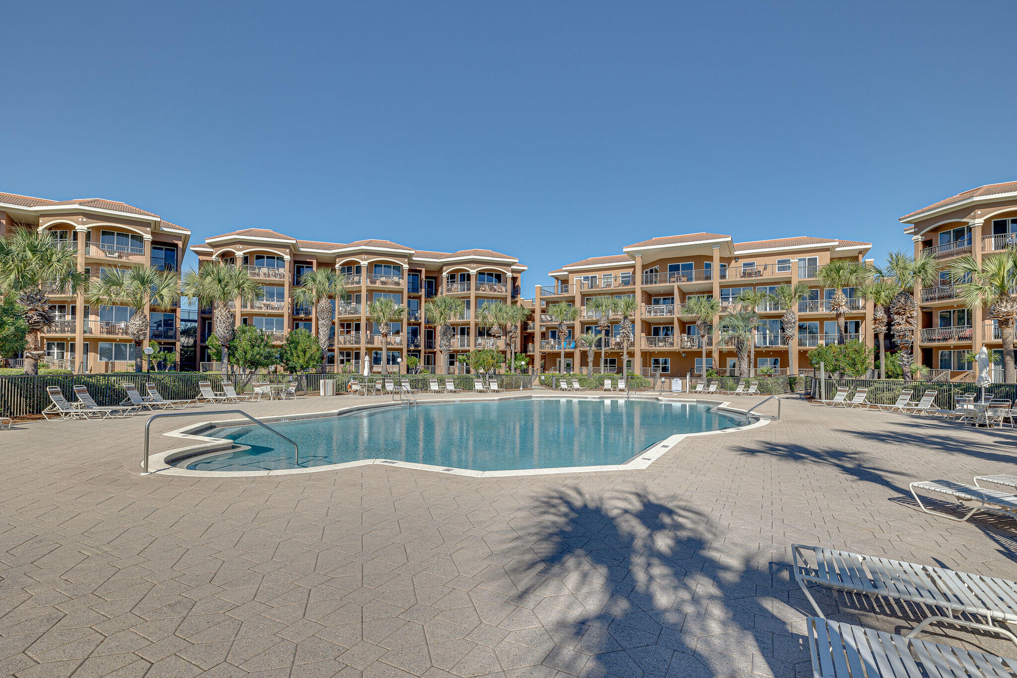 MEDITERRANEA - Residential