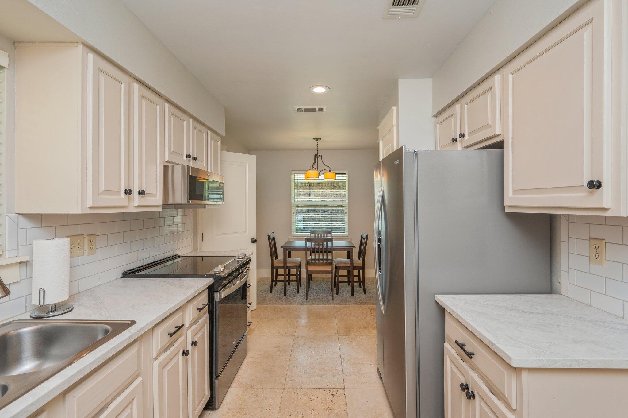 BLUEWATER BAY VILLAGE 1-B LOT 19 BLK B - Residential