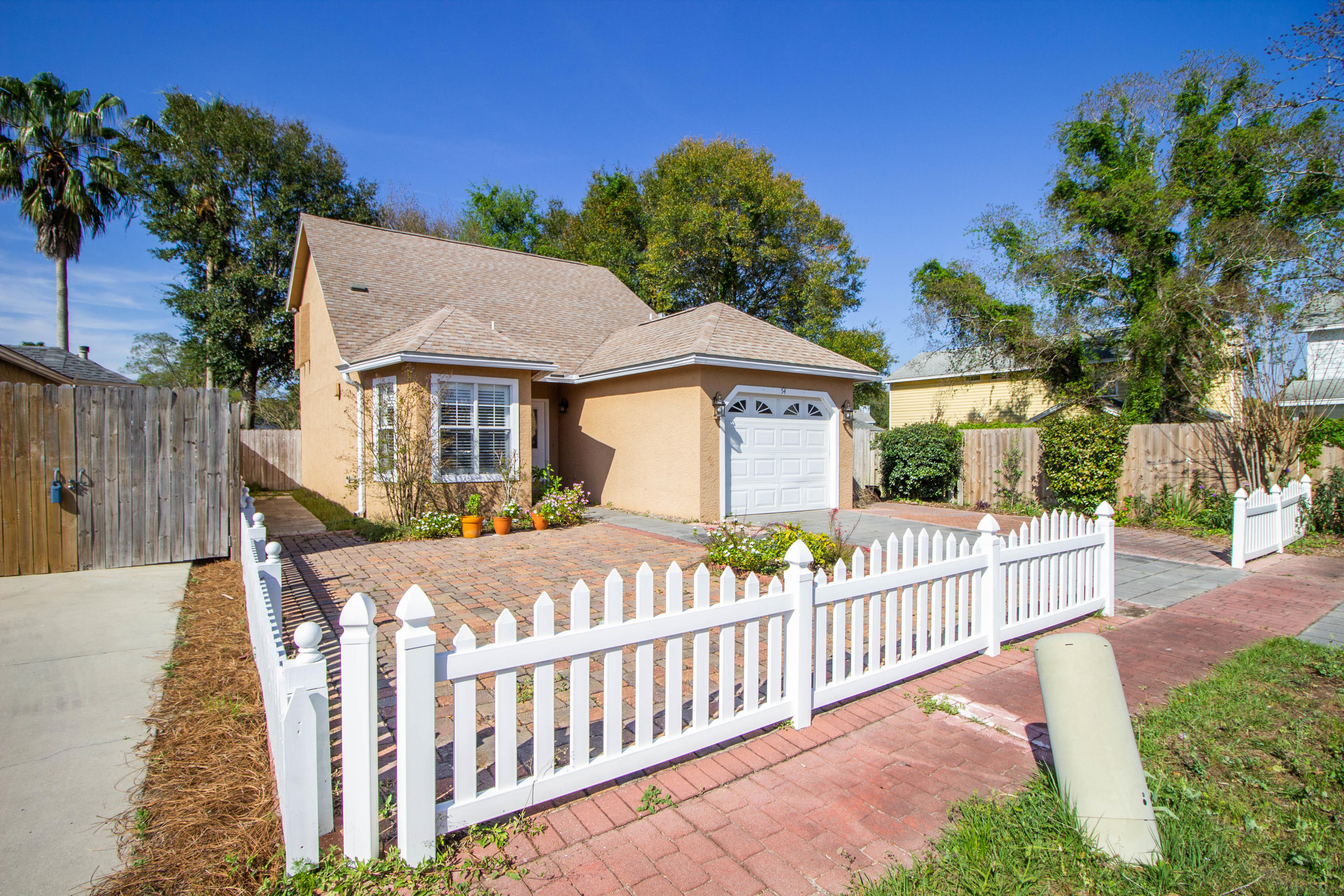 ETRETAT VILLA - Residential