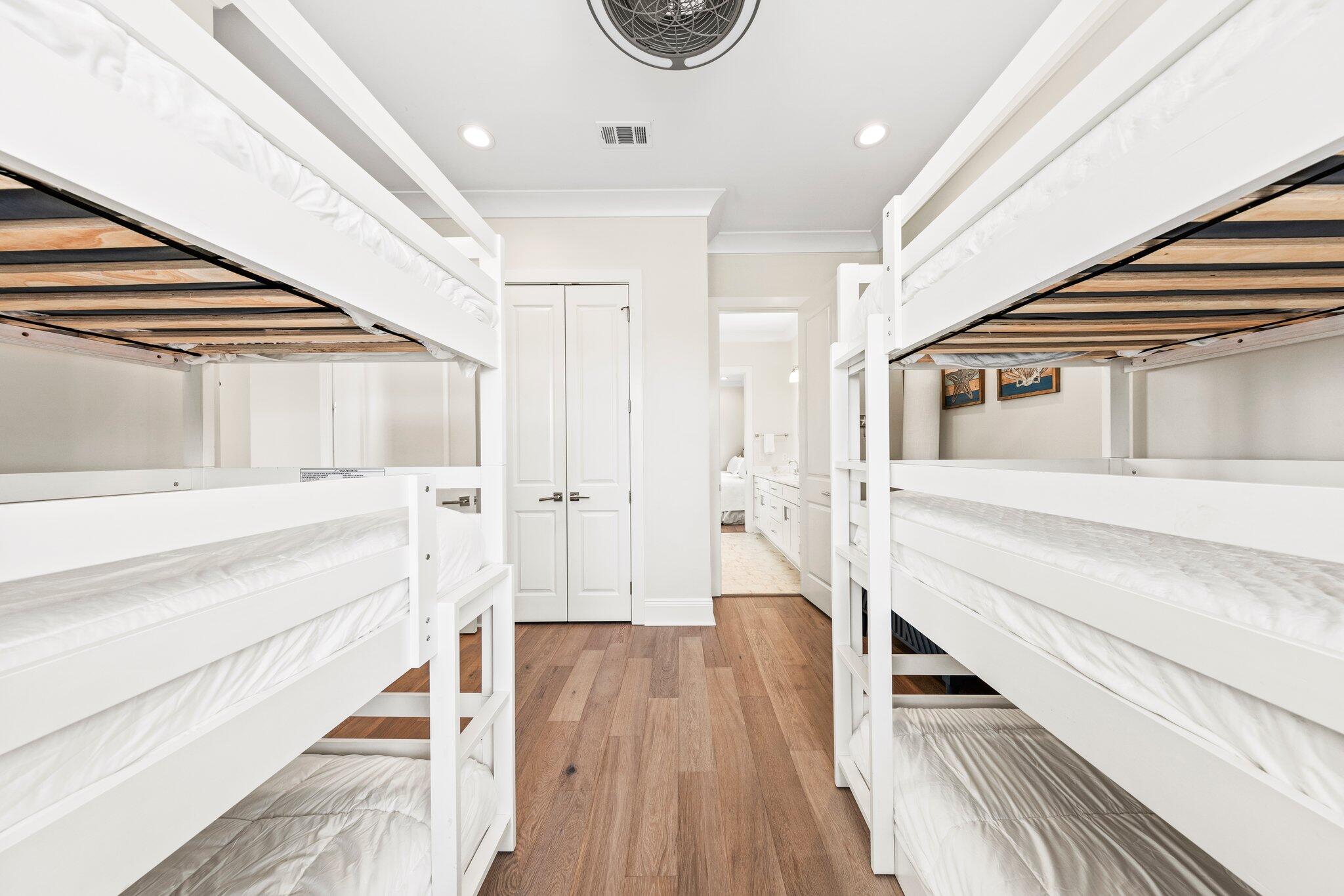SUNSET KEY COTTAGES - Residential