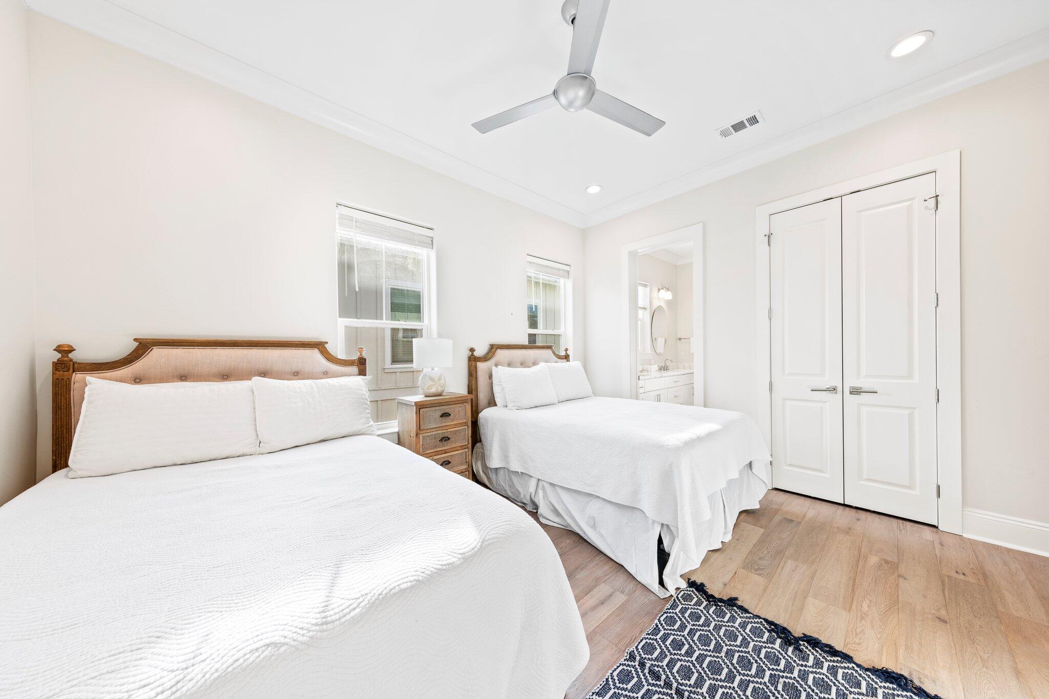 SUNSET KEY COTTAGES - Residential