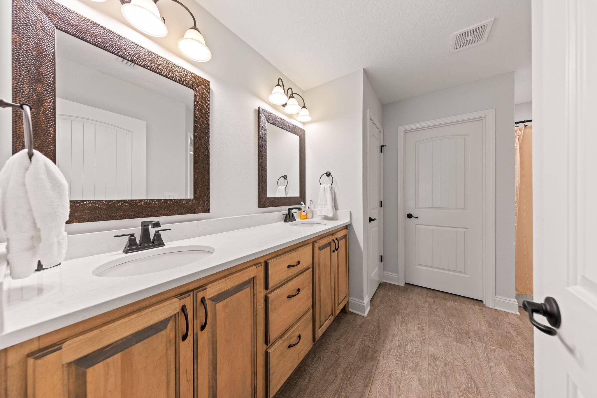 PLANTATION WOODS - Residential