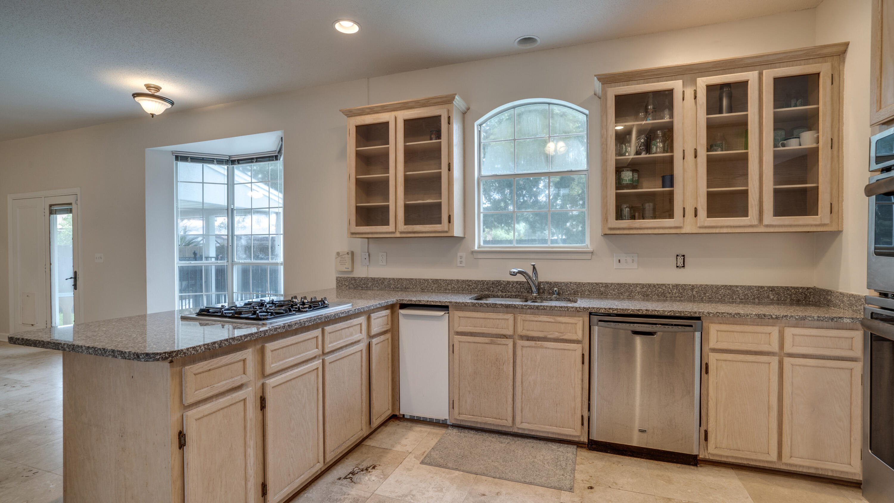 RIDGE WOOD MANOR - Residential