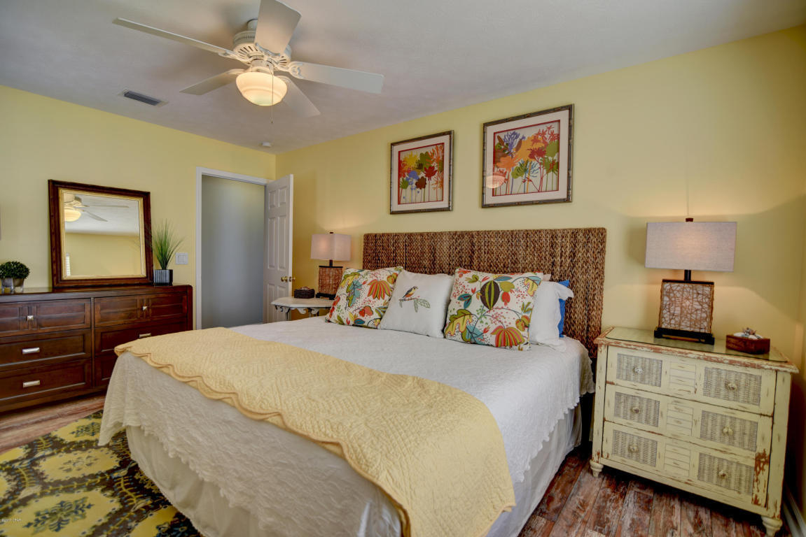 SANTA MONICA BEACH - Residential