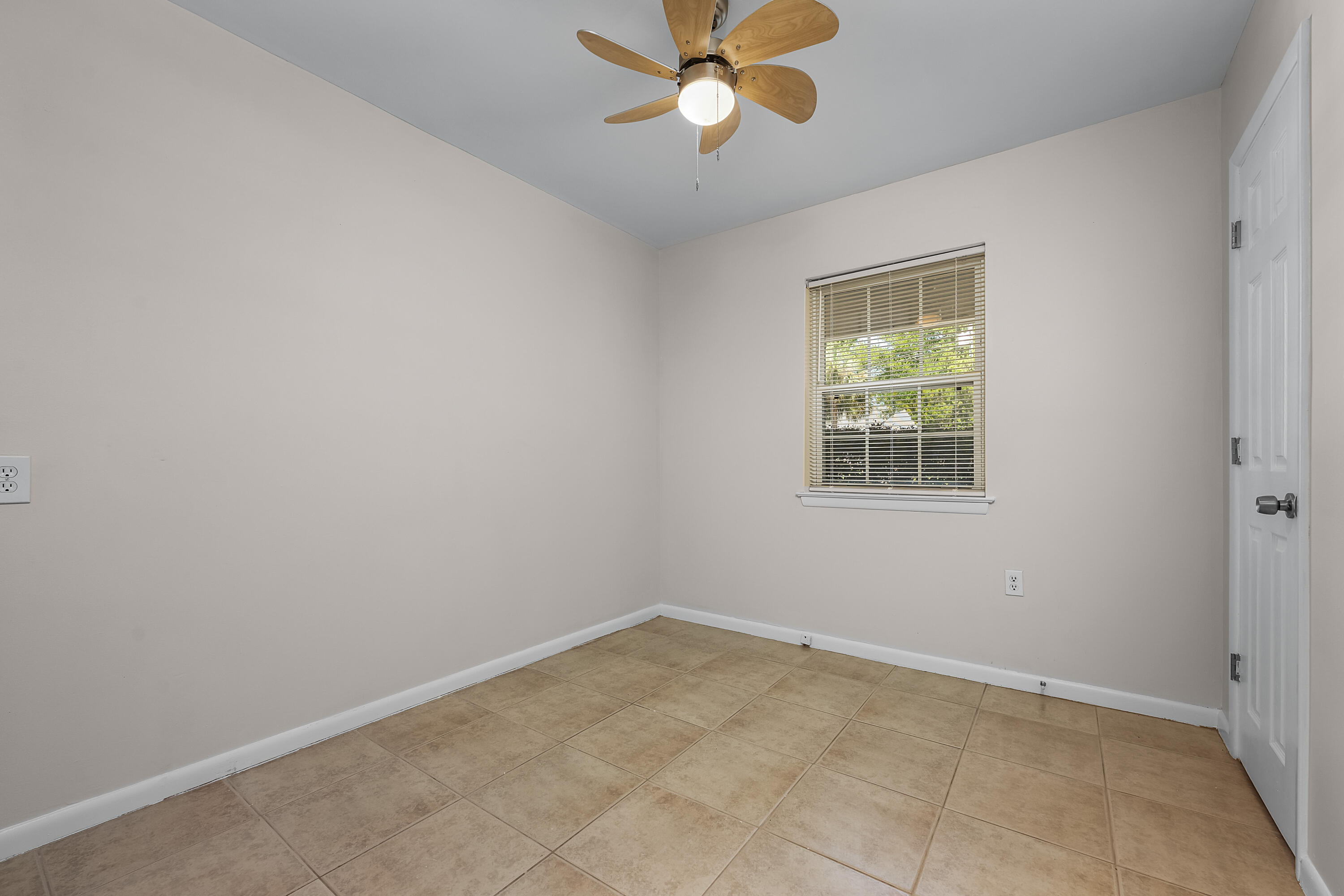 OAKLAND RESUB - Residential