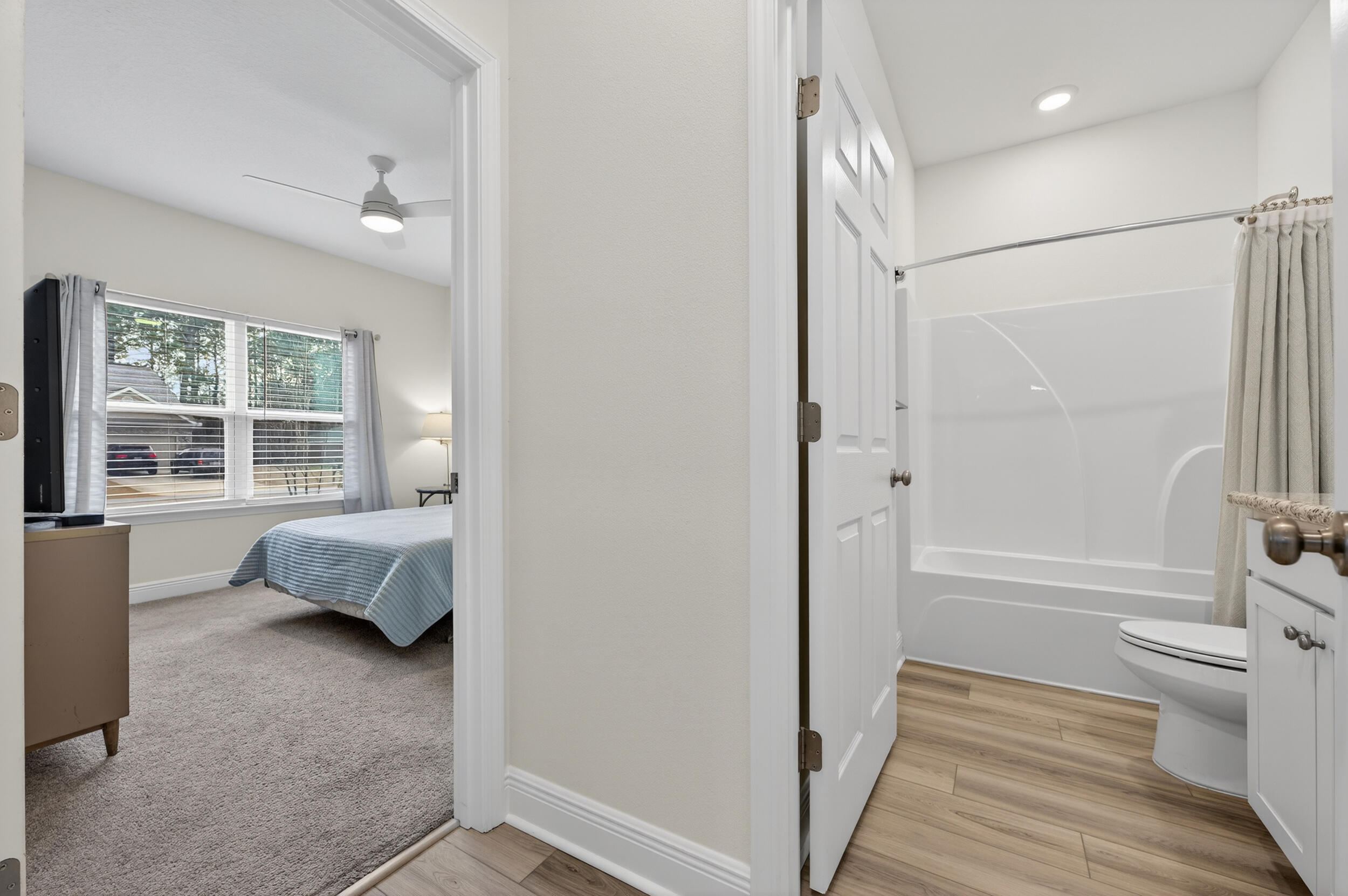 HOLLEY BY THE SEA - Residential