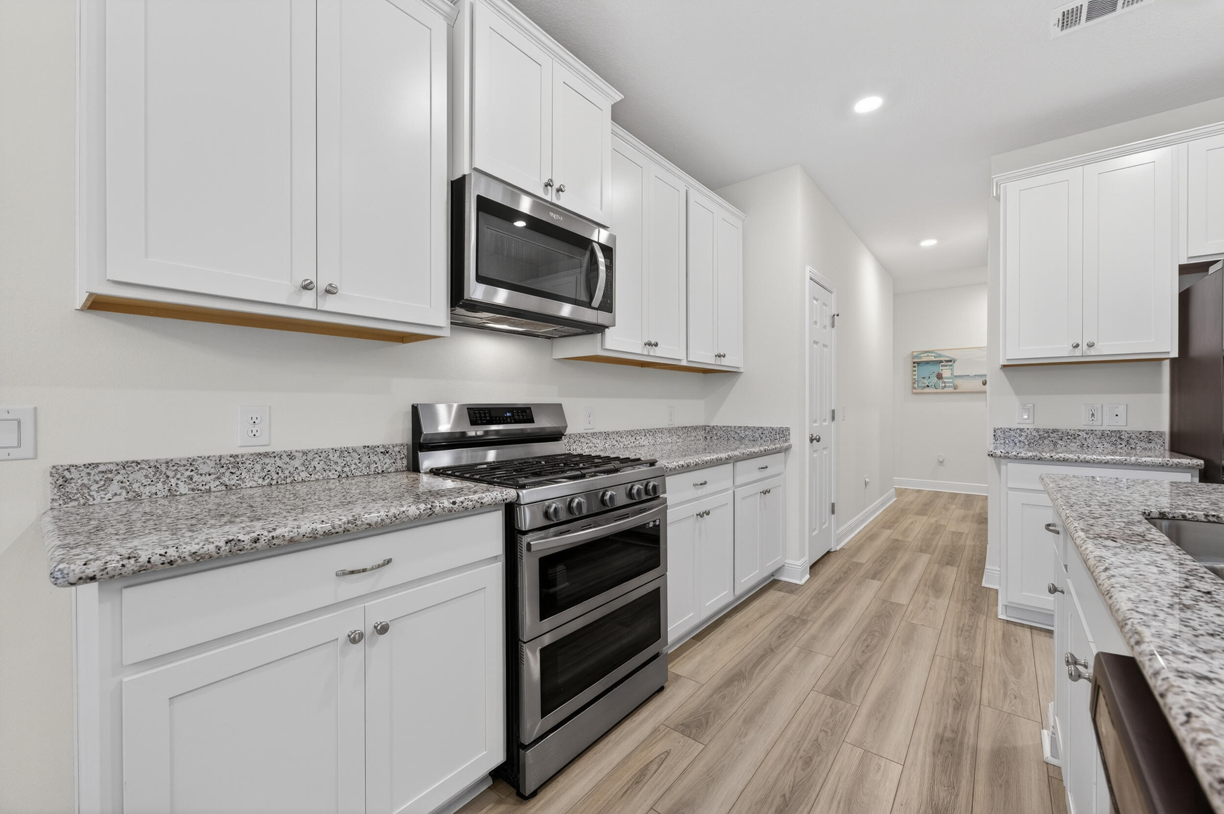 HOLLEY BY THE SEA - Residential