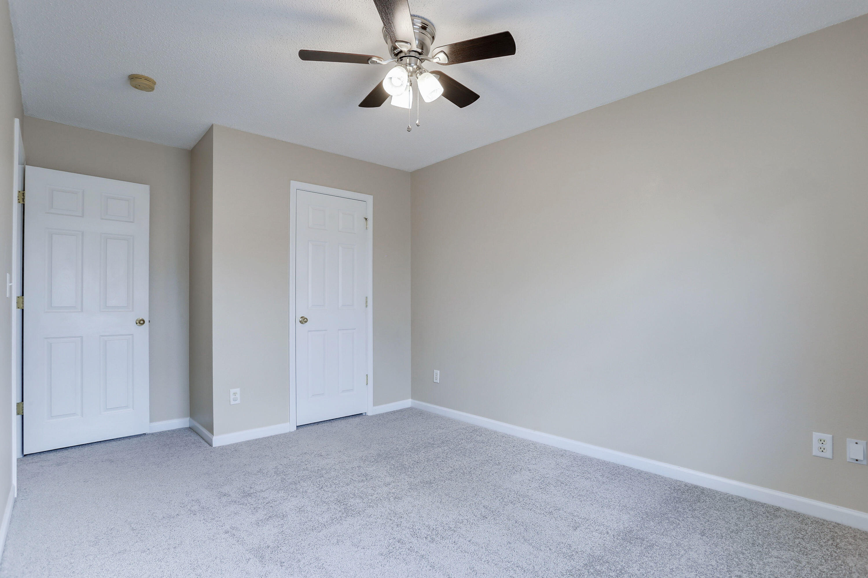 STILLWELL ESTATES - Residential Lease