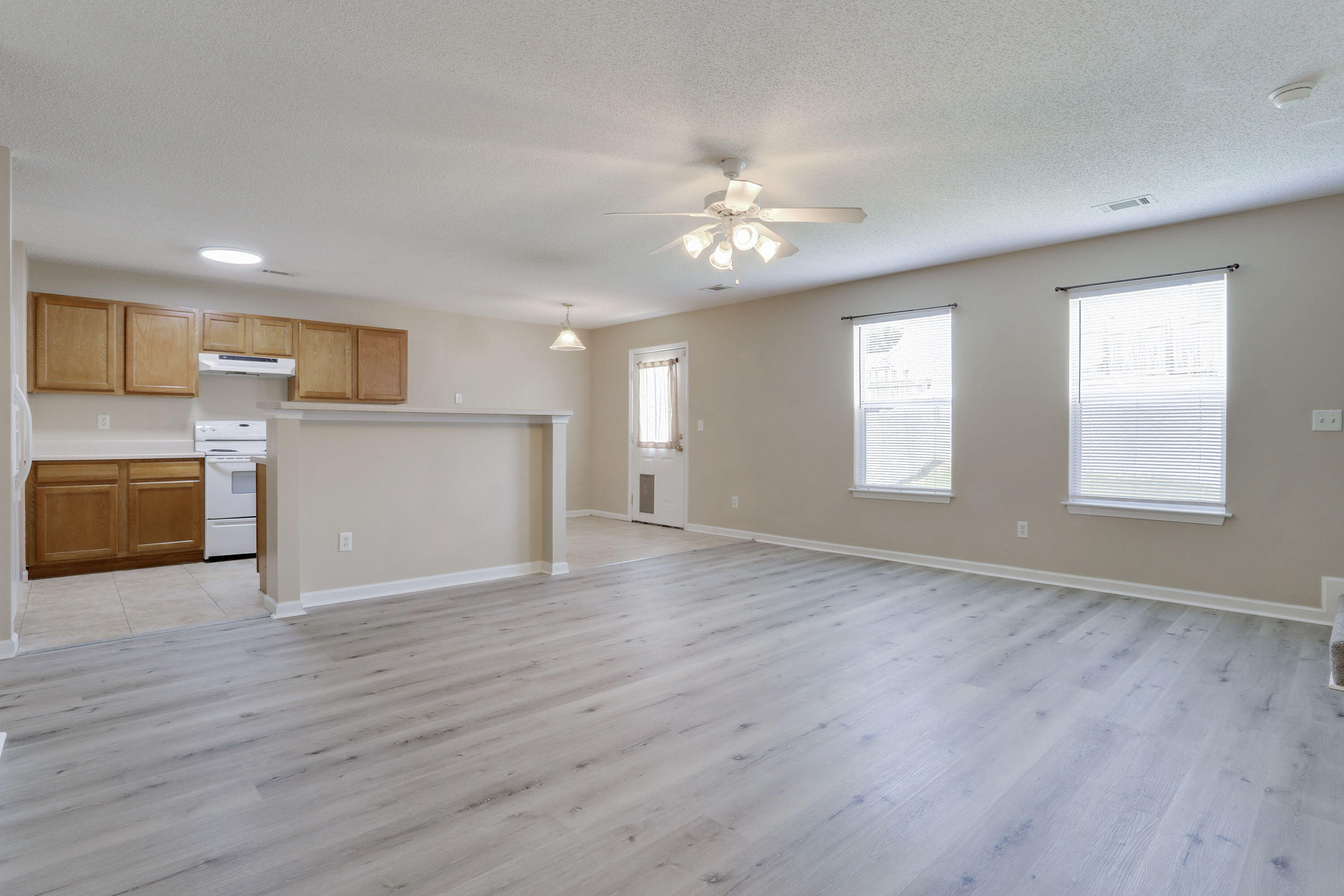 STILLWELL ESTATES - Residential Lease