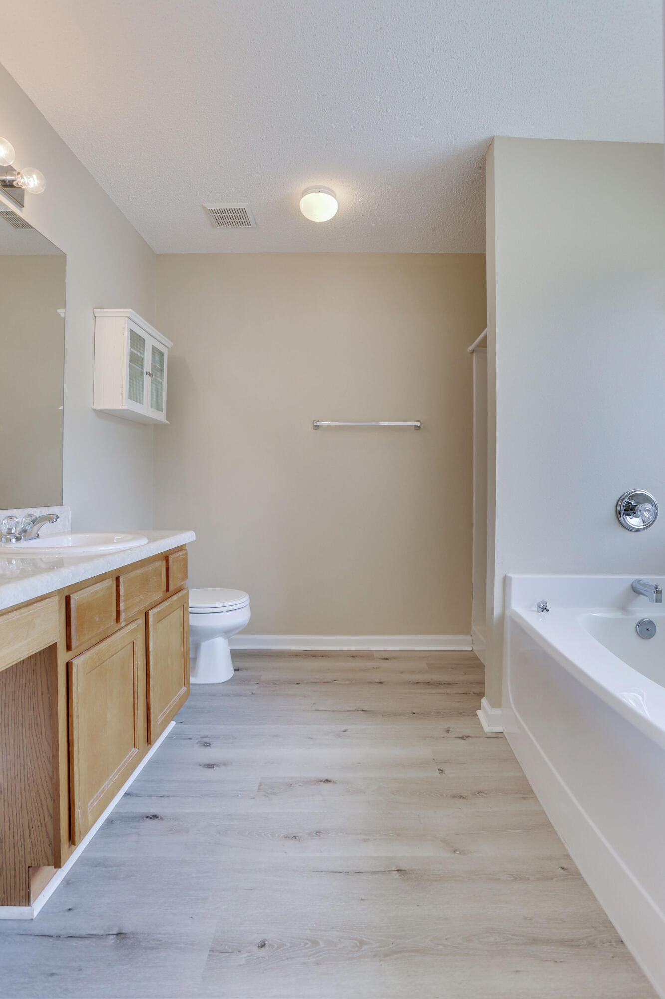 STILLWELL ESTATES - Residential Lease