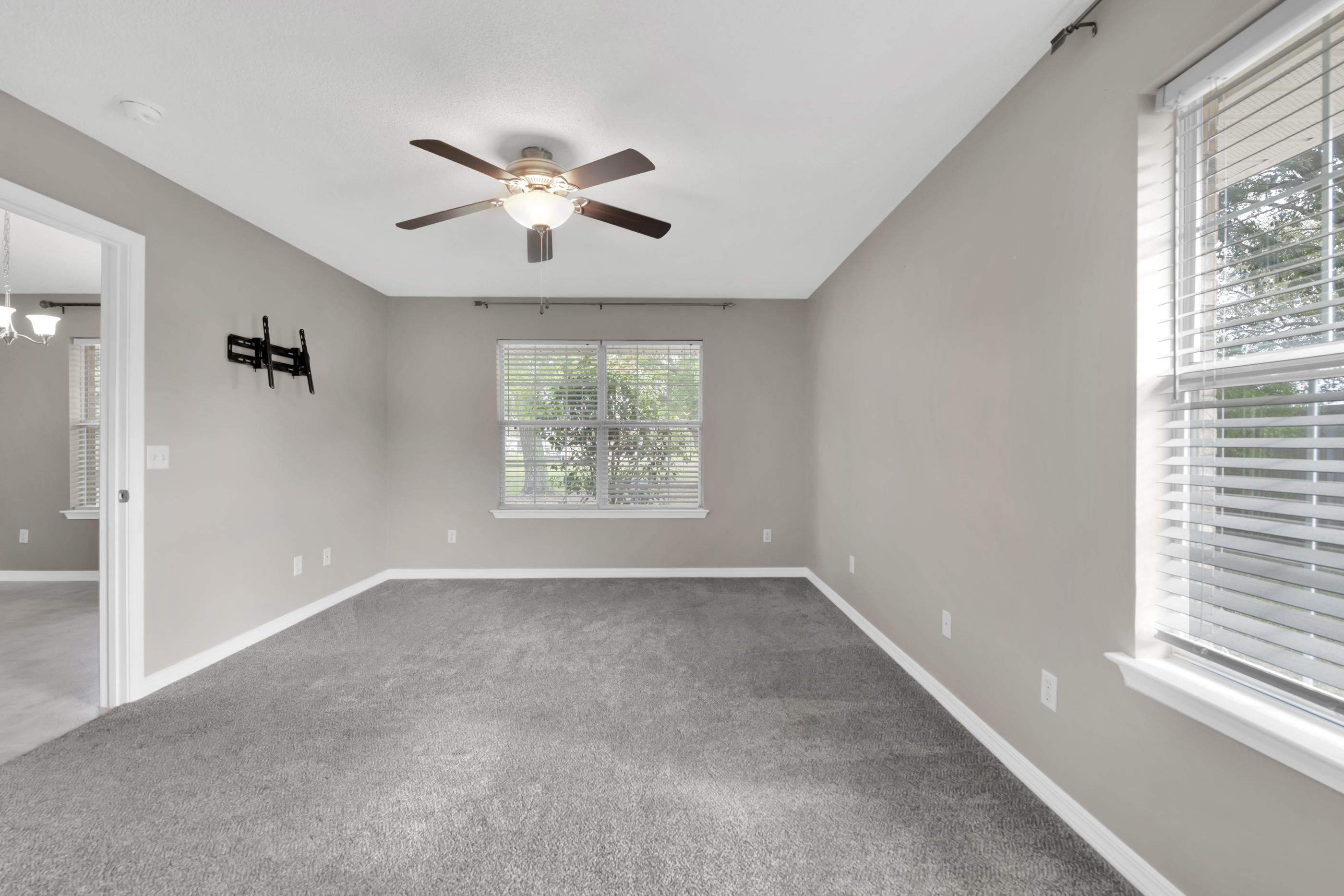 HOLLEY BY THE SEA - Residential