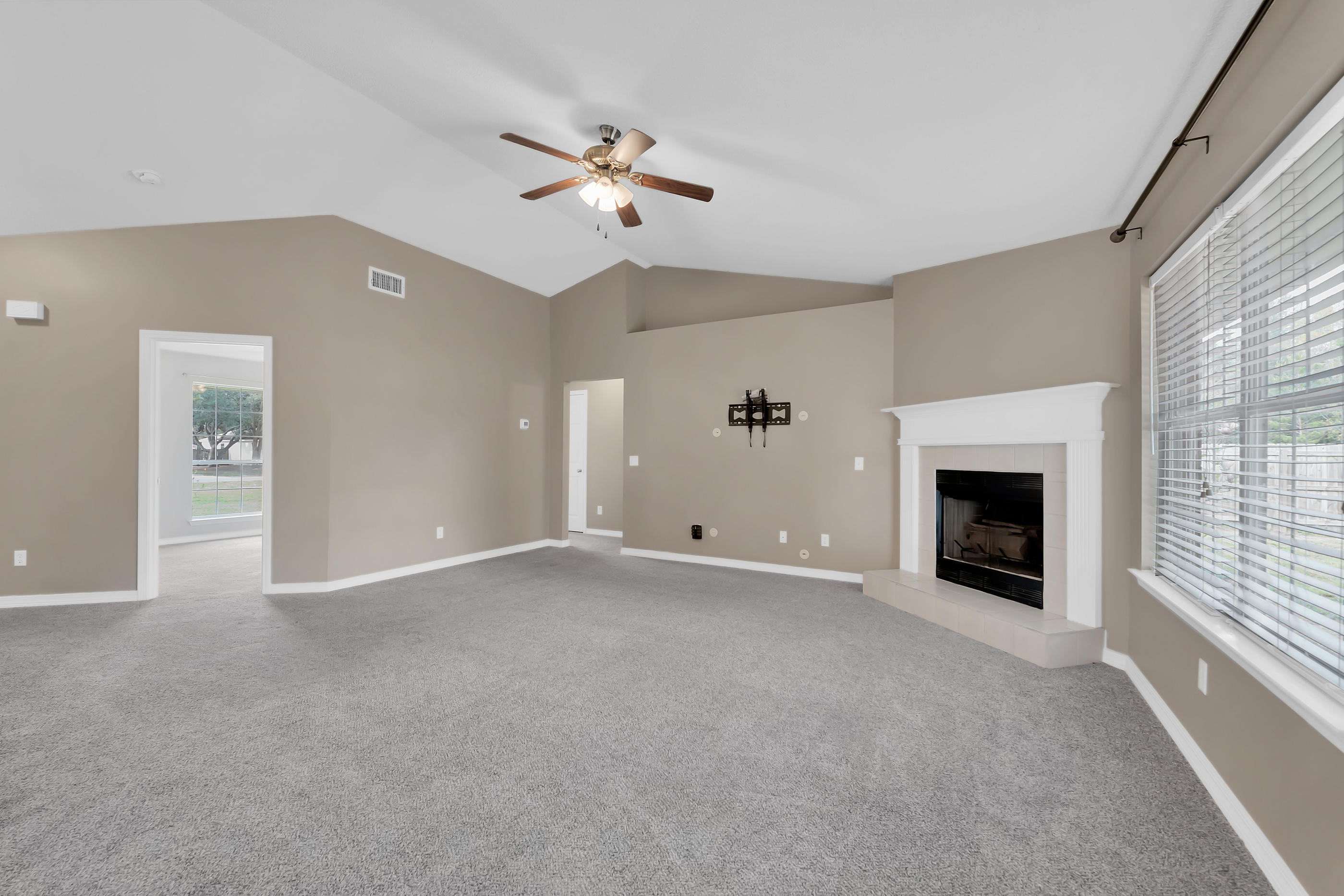 HOLLEY BY THE SEA - Residential