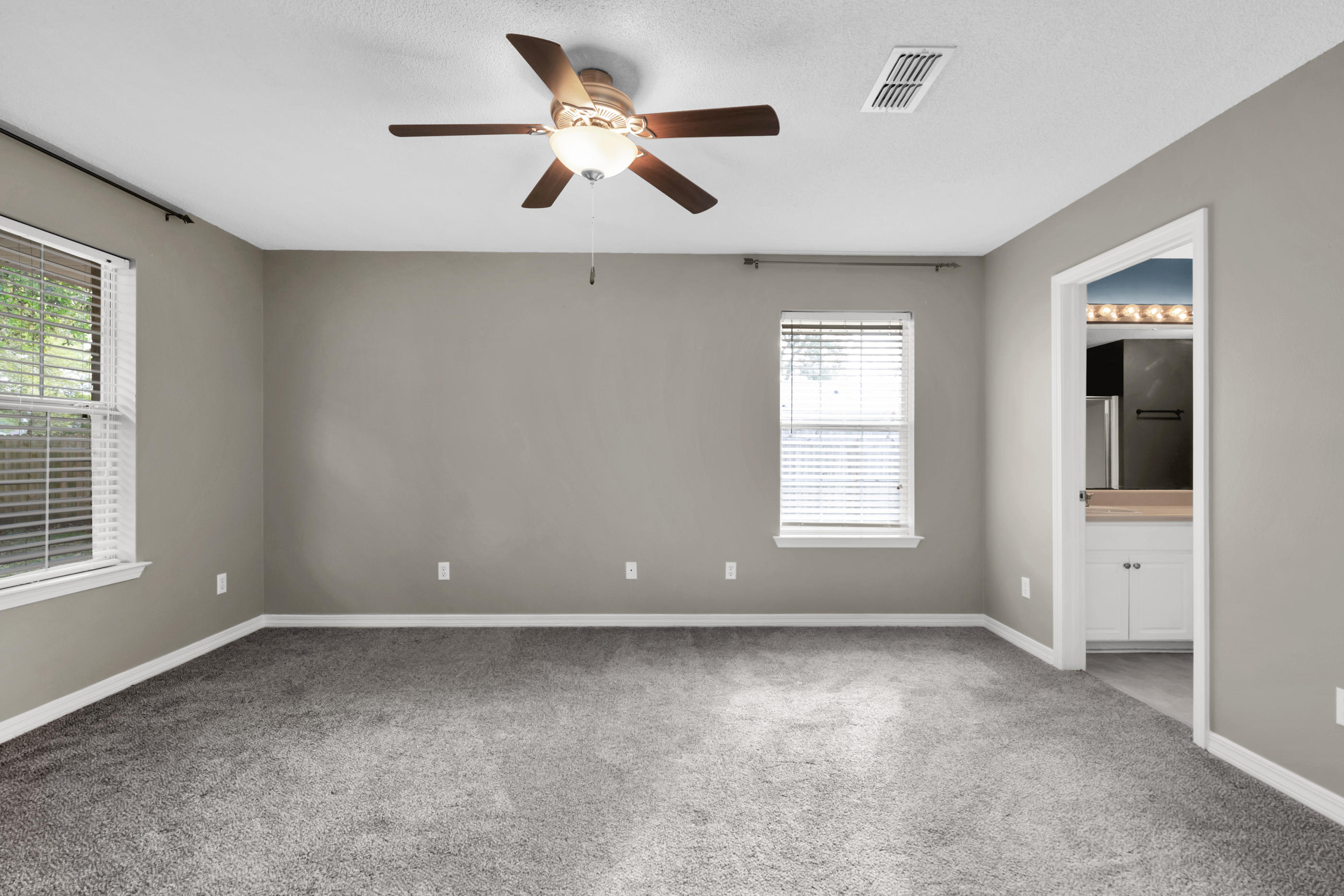 HOLLEY BY THE SEA - Residential