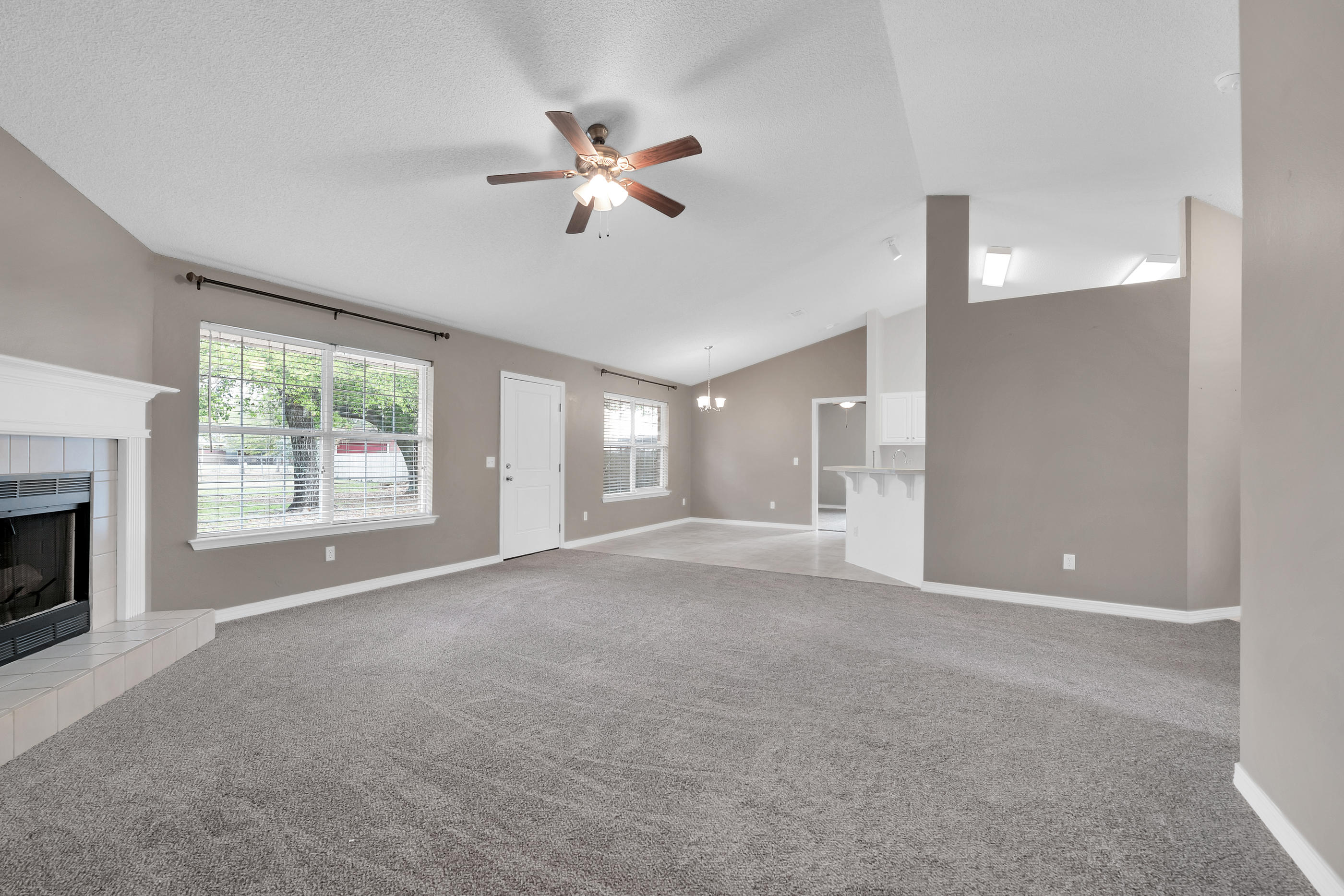 HOLLEY BY THE SEA - Residential