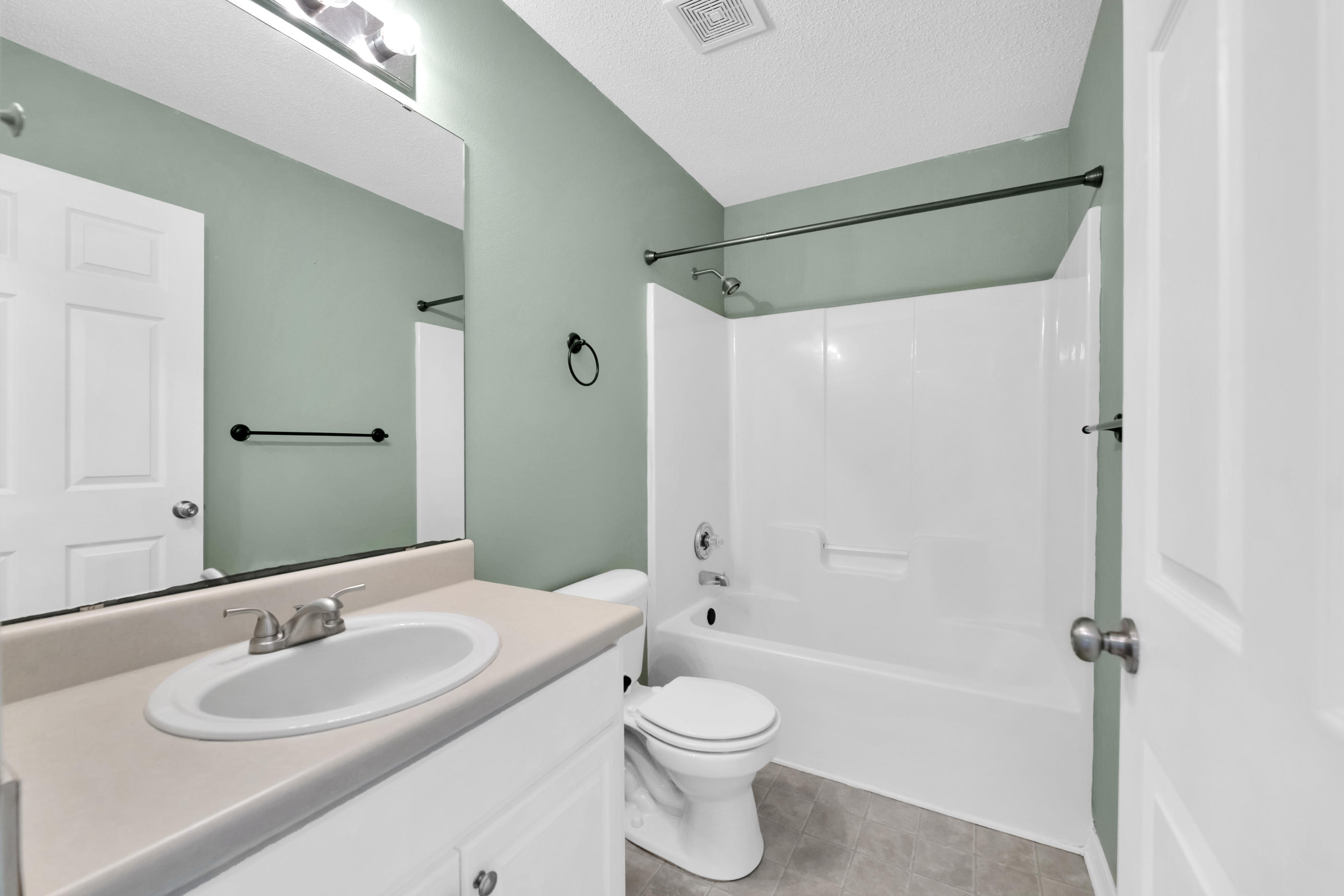 HOLLEY BY THE SEA - Residential