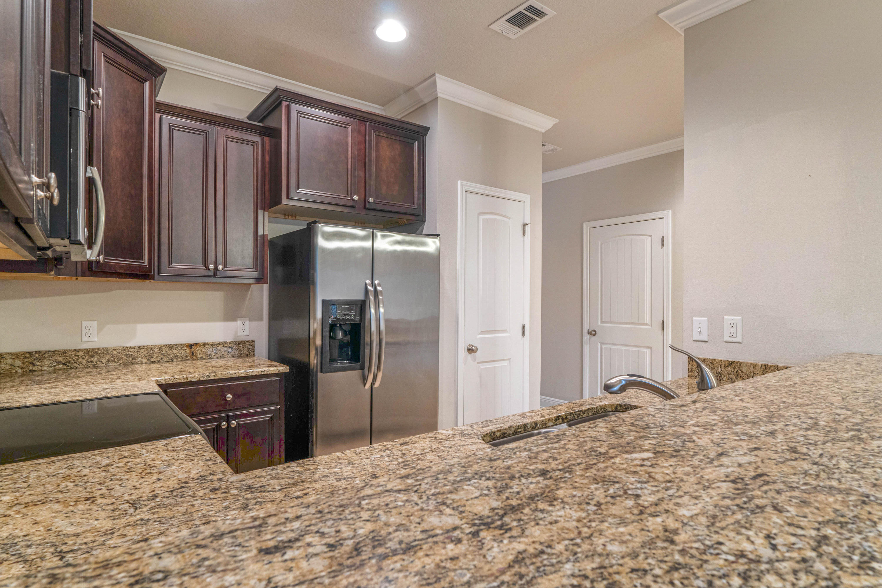 WATER OAKS T/H - Residential