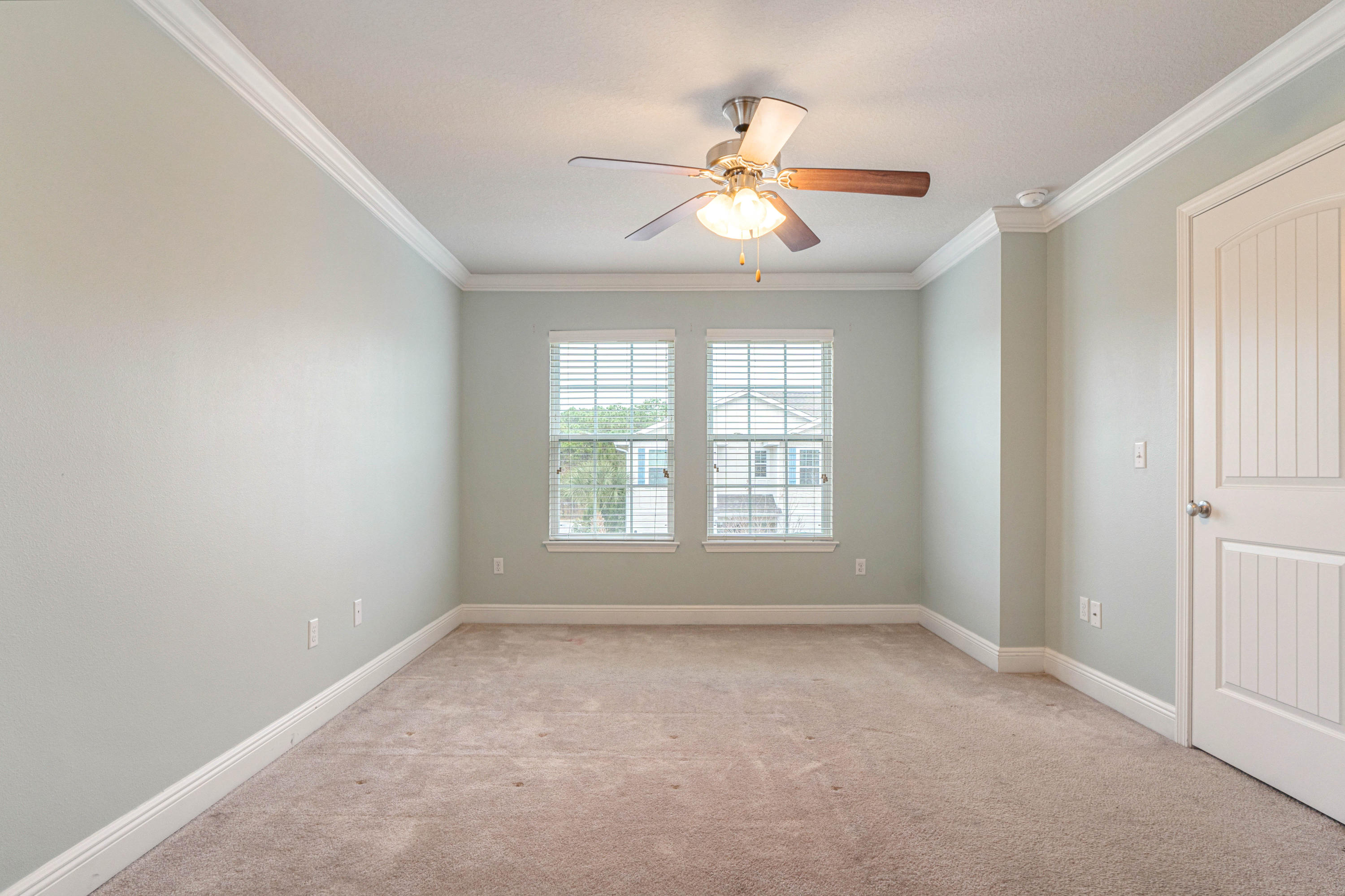 WATER OAKS T/H - Residential