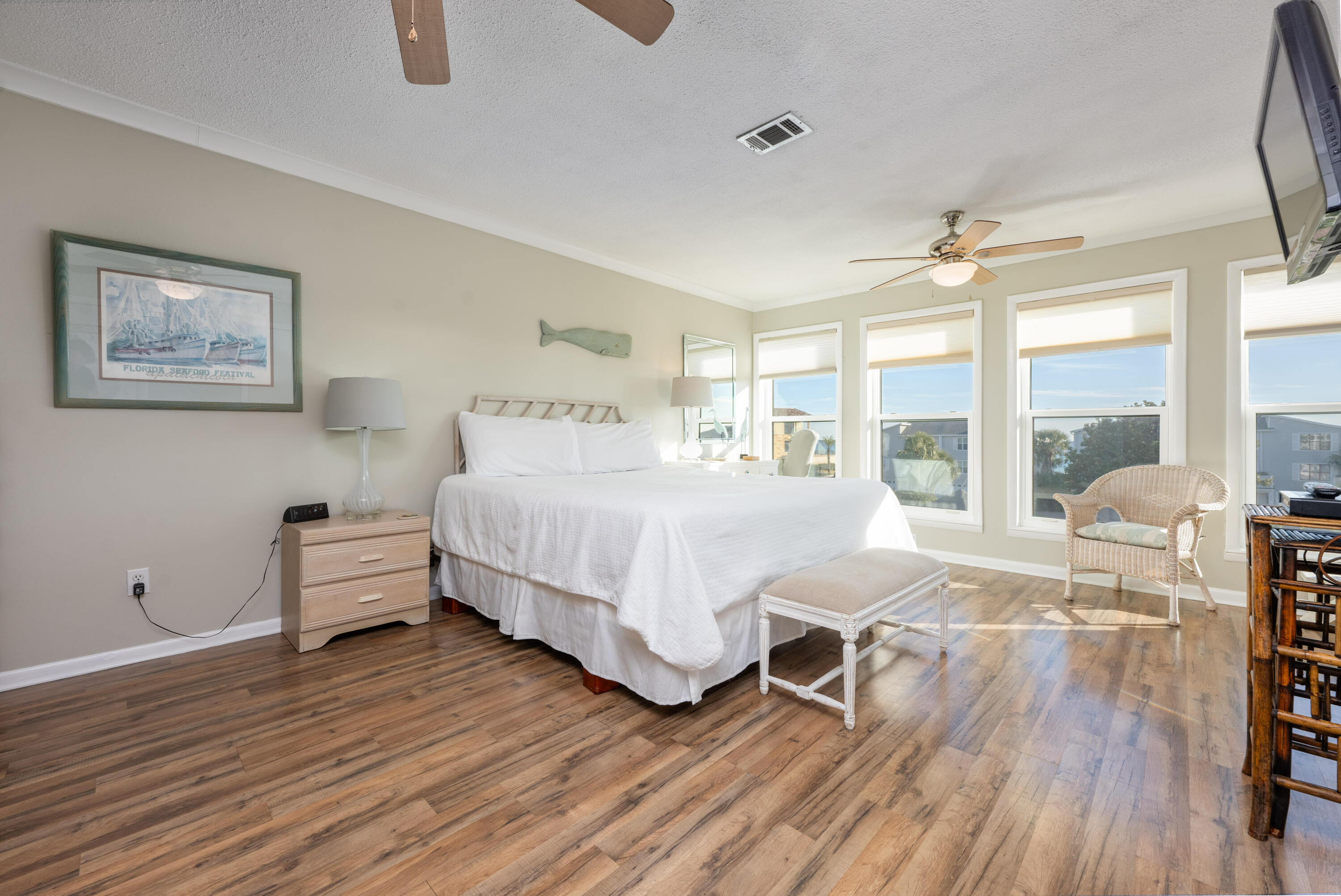 SEAHAUNTS - Residential