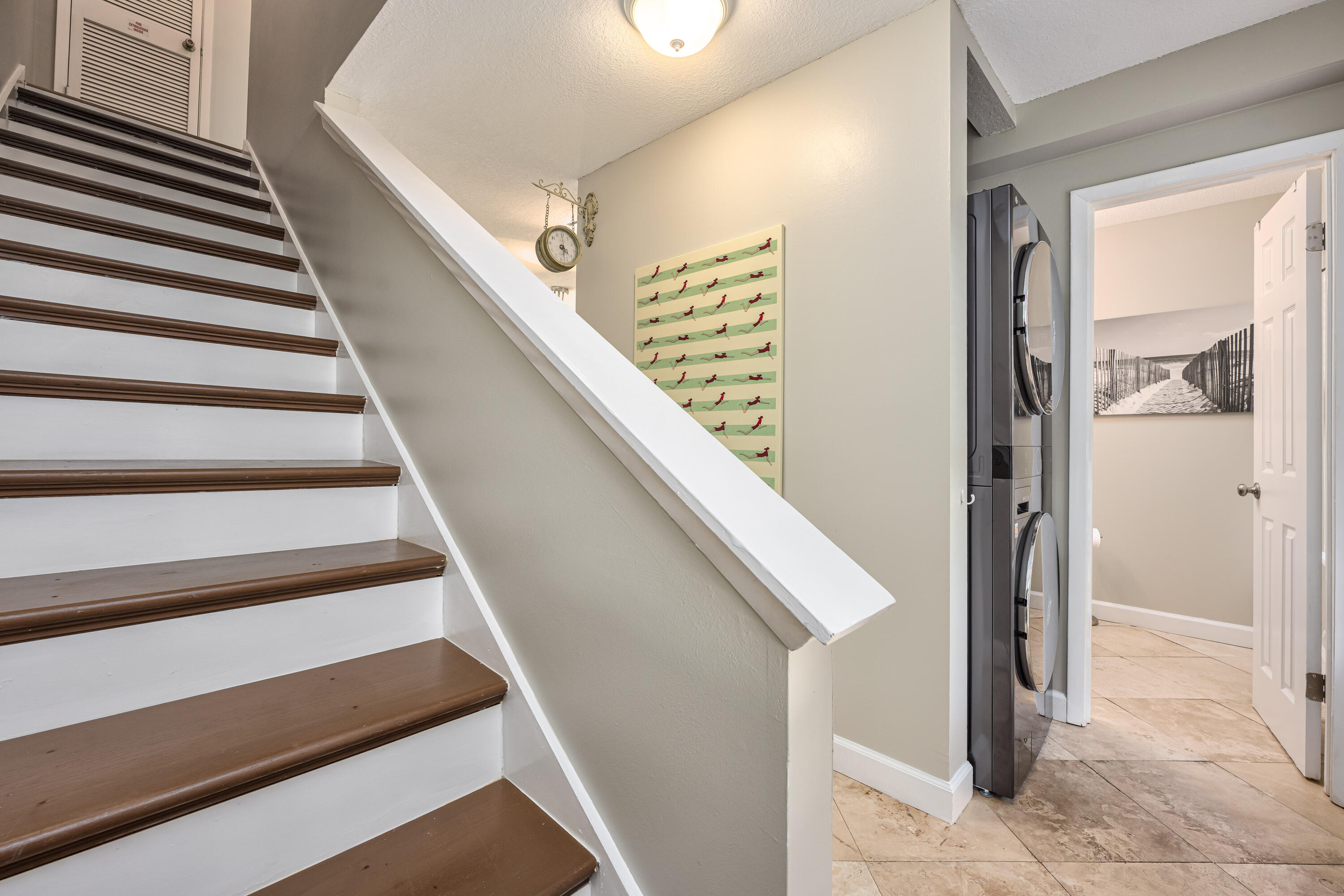 SEAHAUNTS - Residential