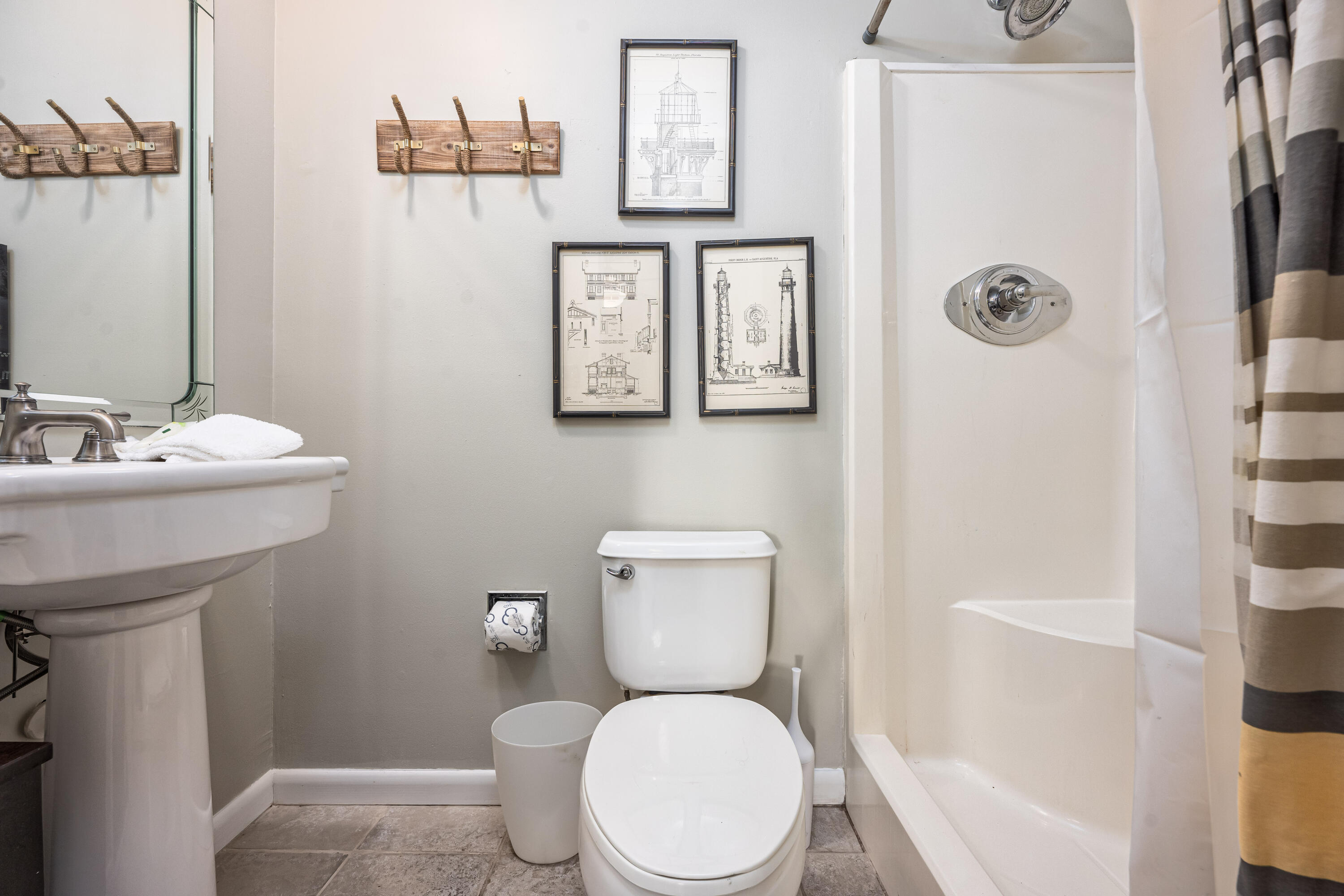 SEAHAUNTS - Residential