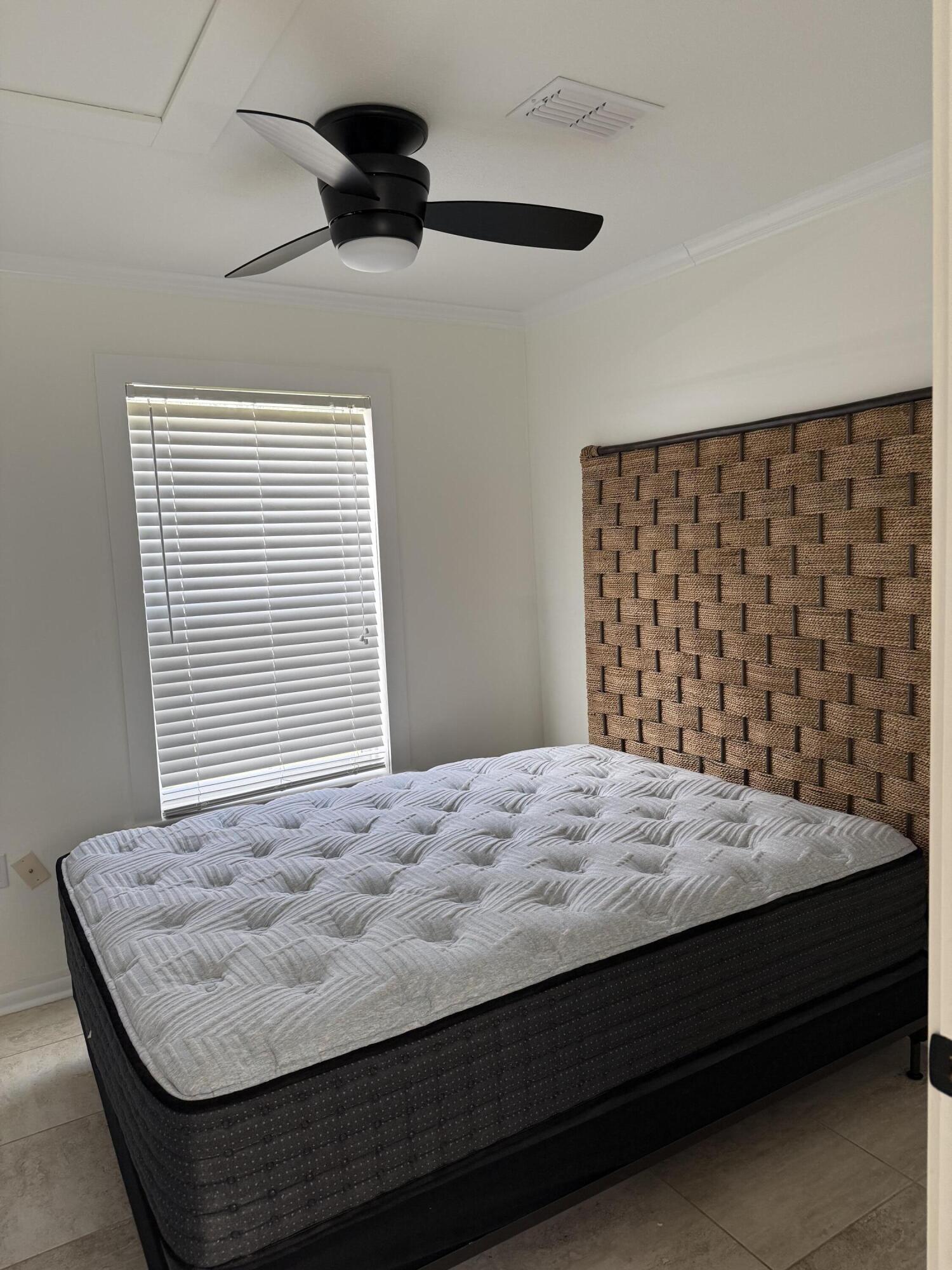 BAY GROVE - Residential Lease