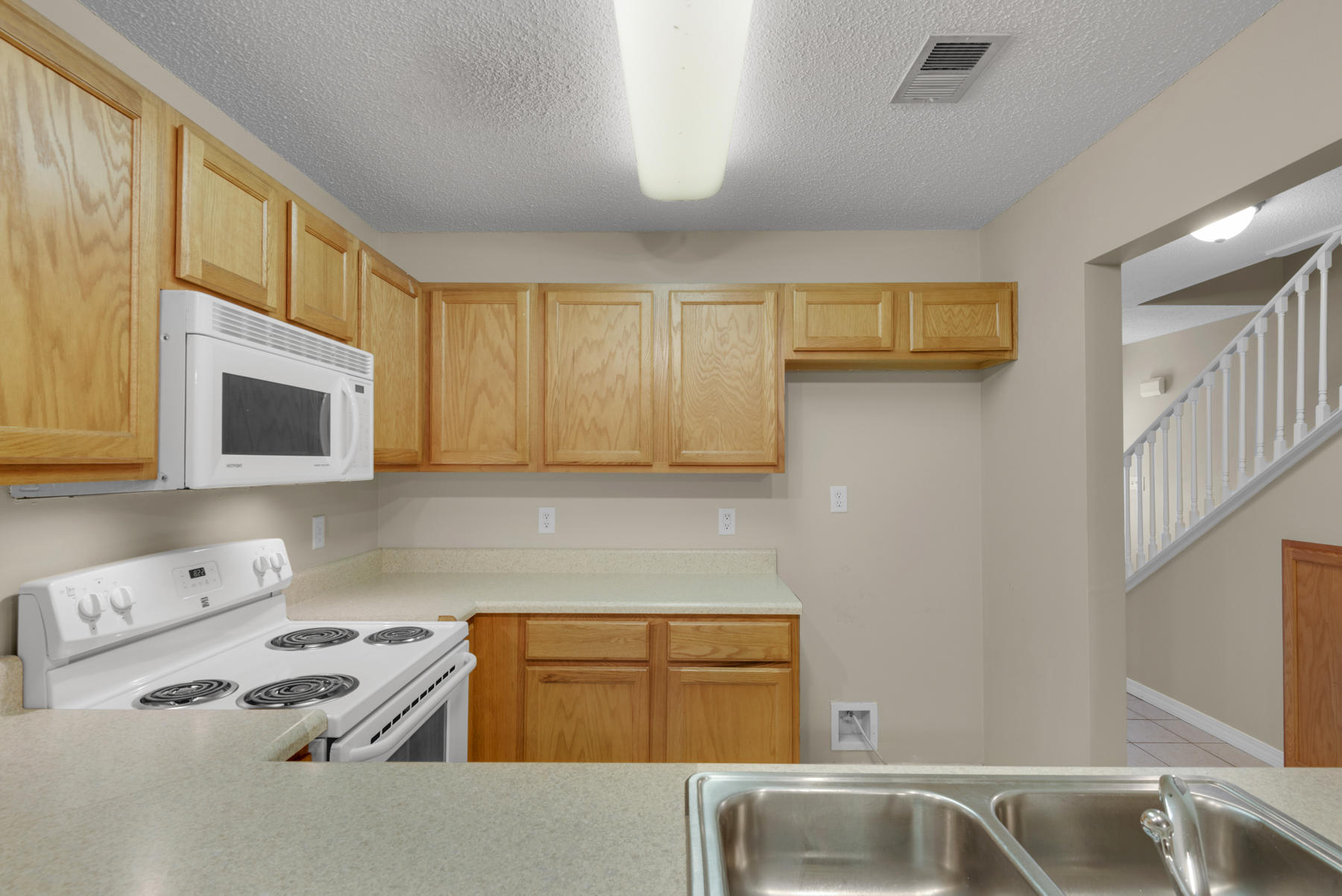 OAK PARK TOWNHOMES - Residential