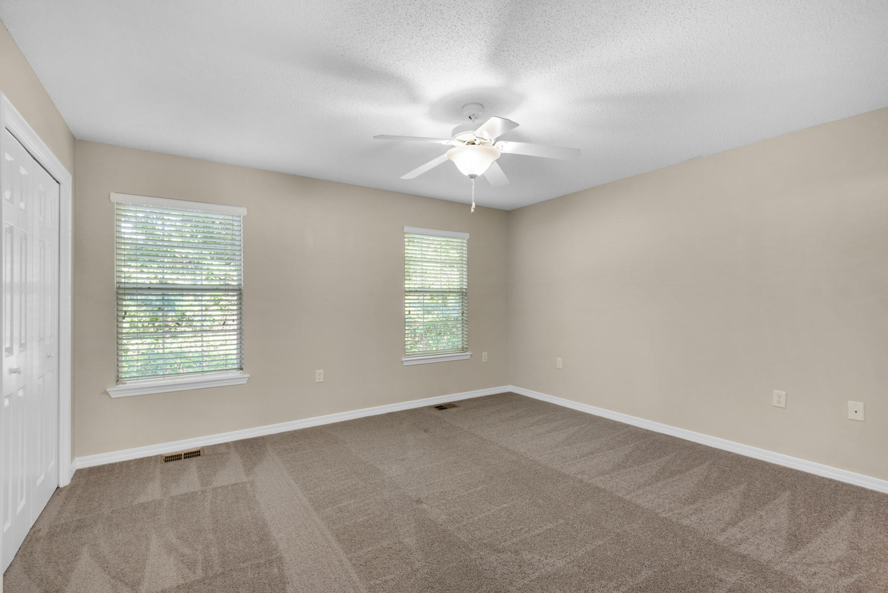 OAK PARK TOWNHOMES - Residential