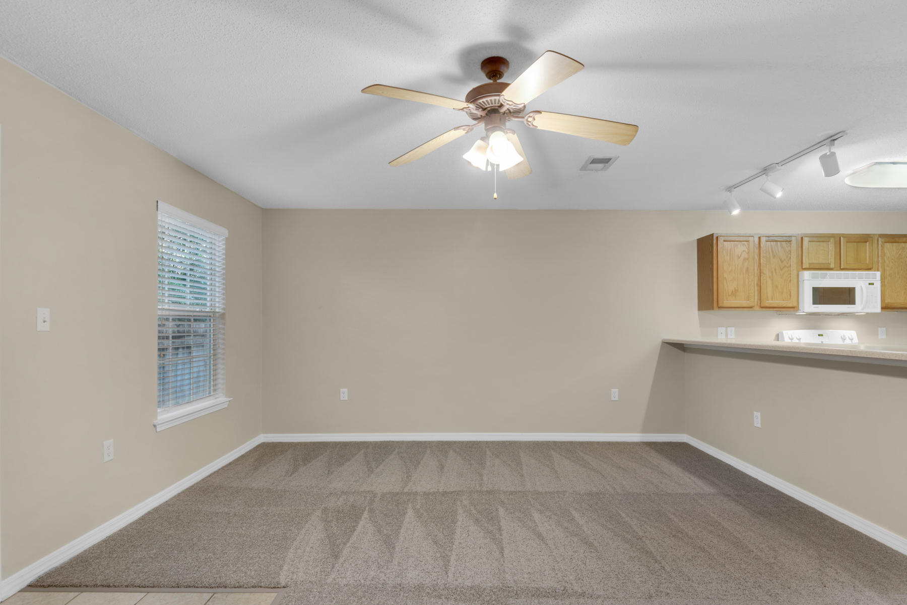 OAK PARK TOWNHOMES - Residential