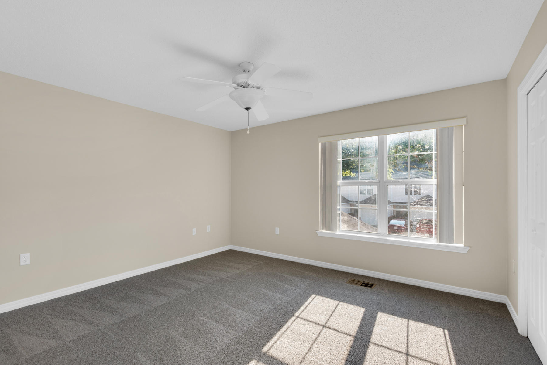 OAK PARK TOWNHOMES - Residential