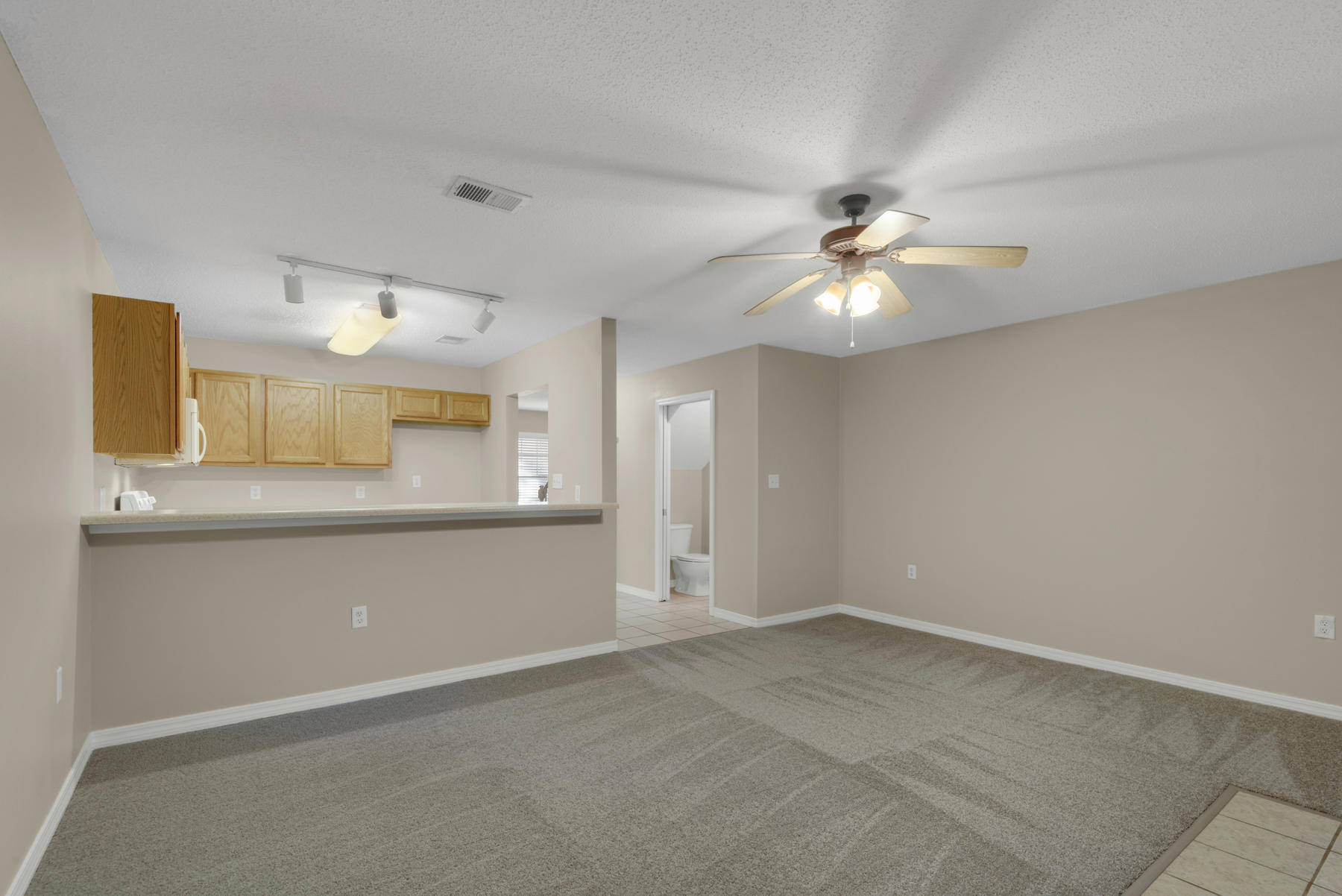 OAK PARK TOWNHOMES - Residential