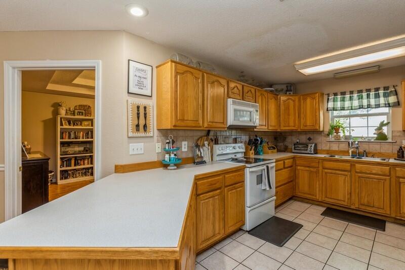 WINDING CREEK EST PH I - Residential