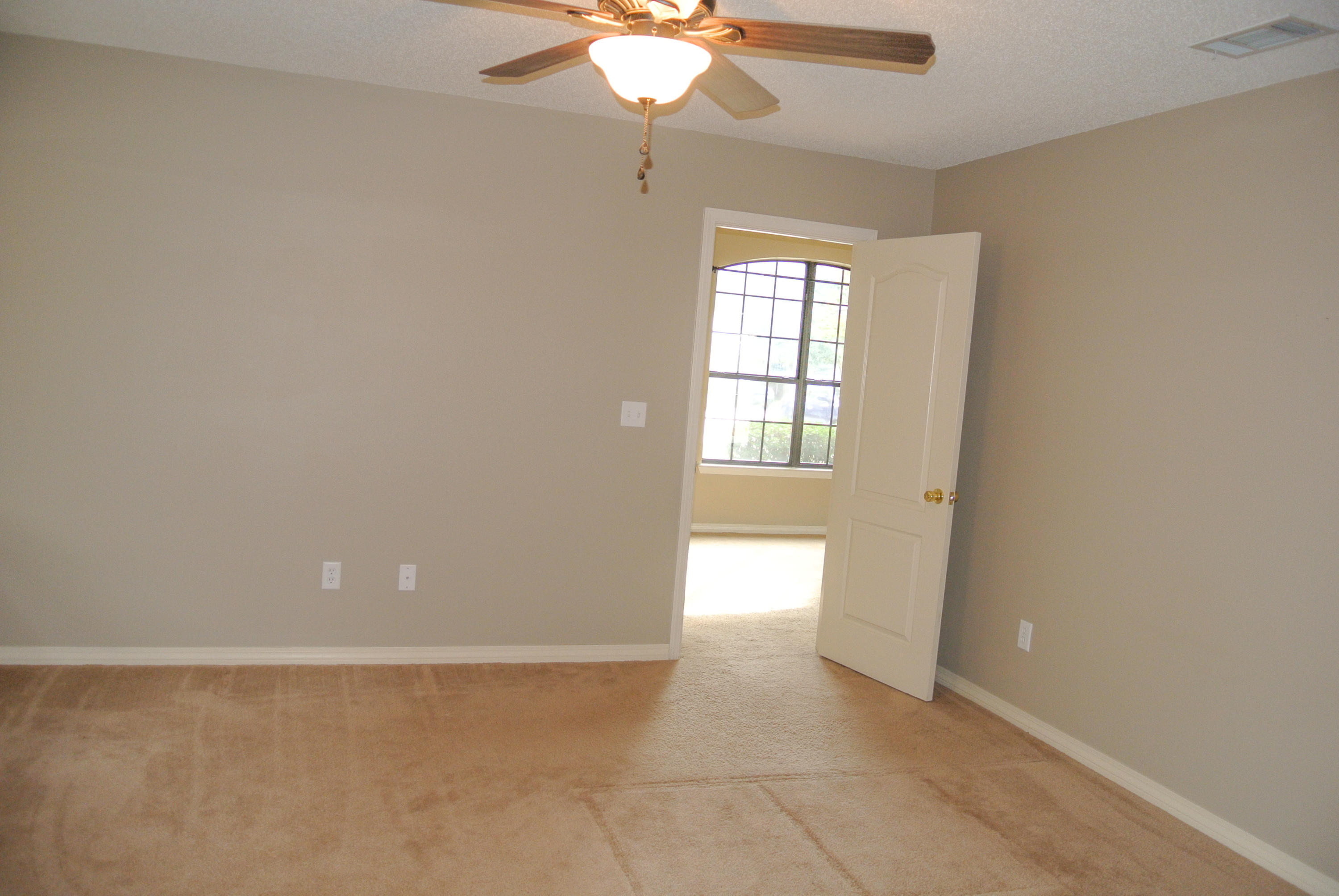 MEADOW WOODS - Residential