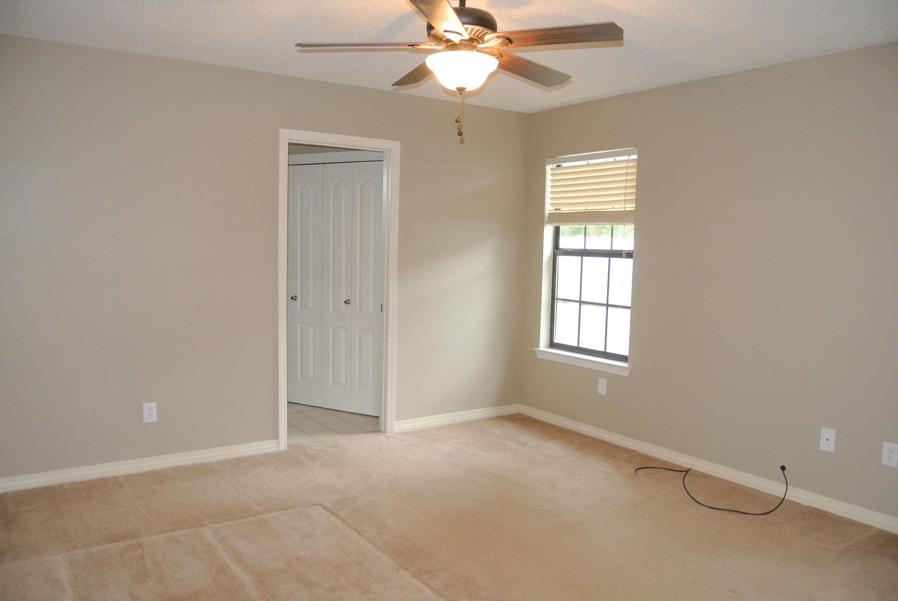 MEADOW WOODS - Residential