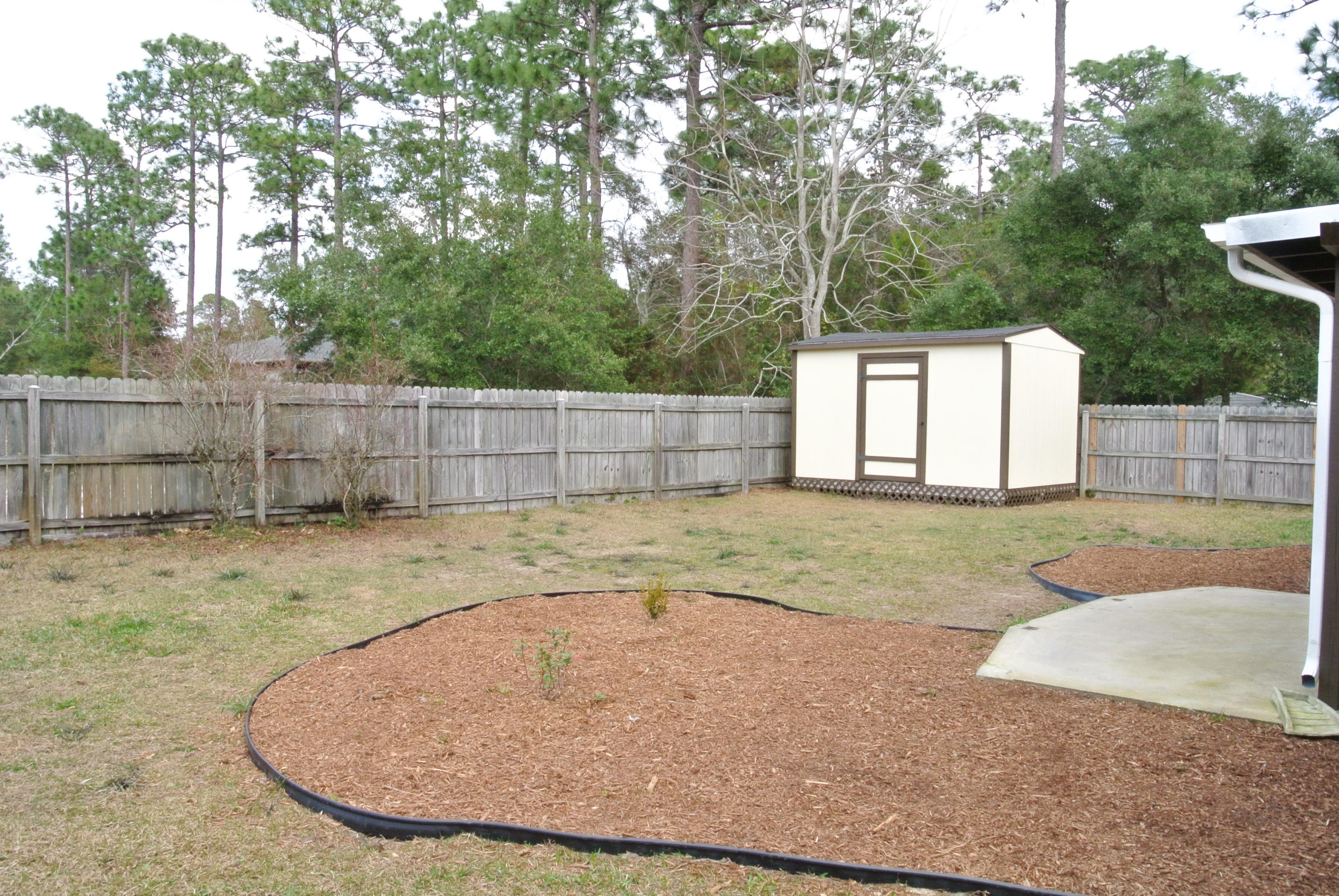 MEADOW WOODS - Residential