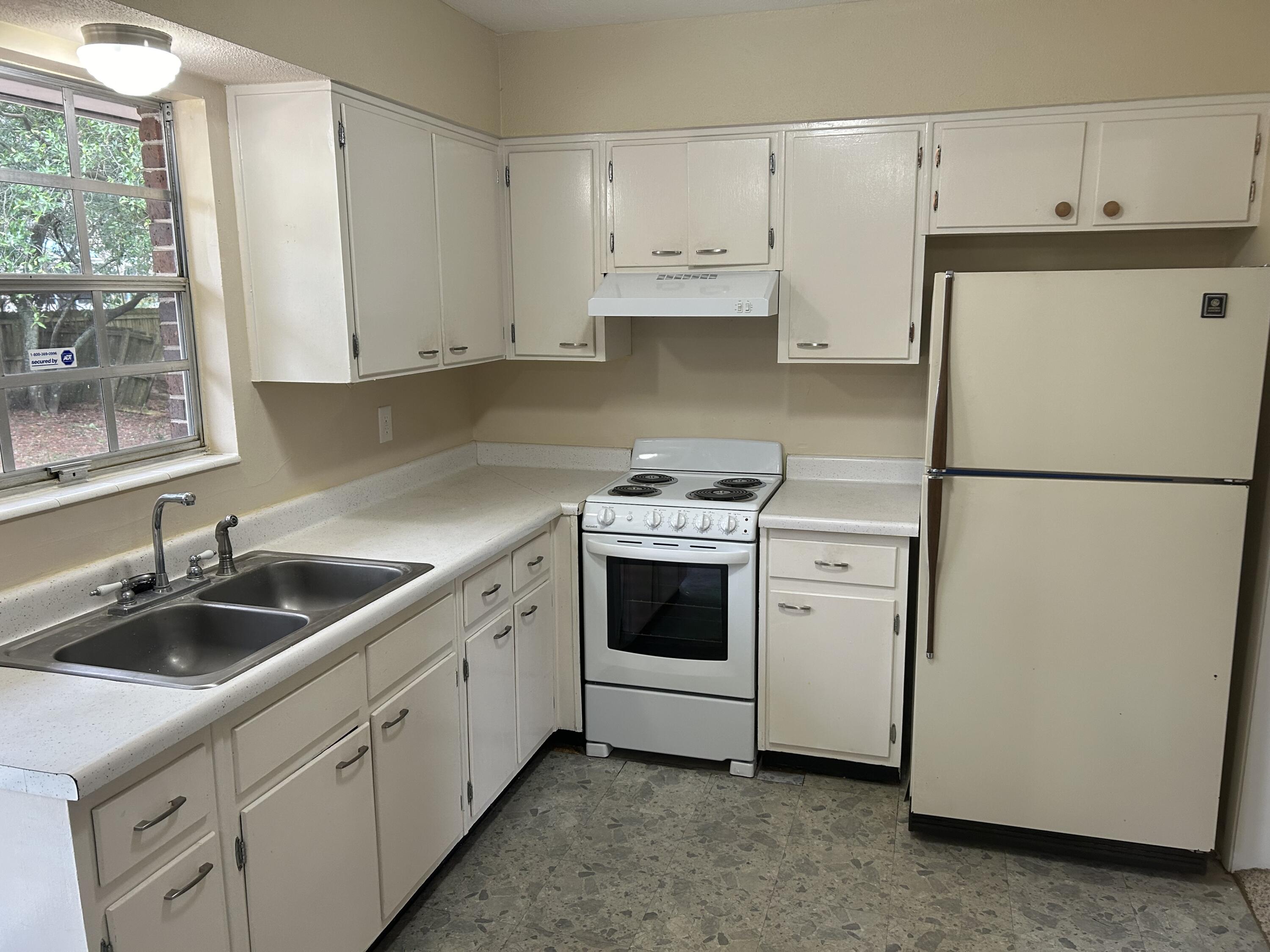 COLONY ESTATES 3RD ADDN - Residential