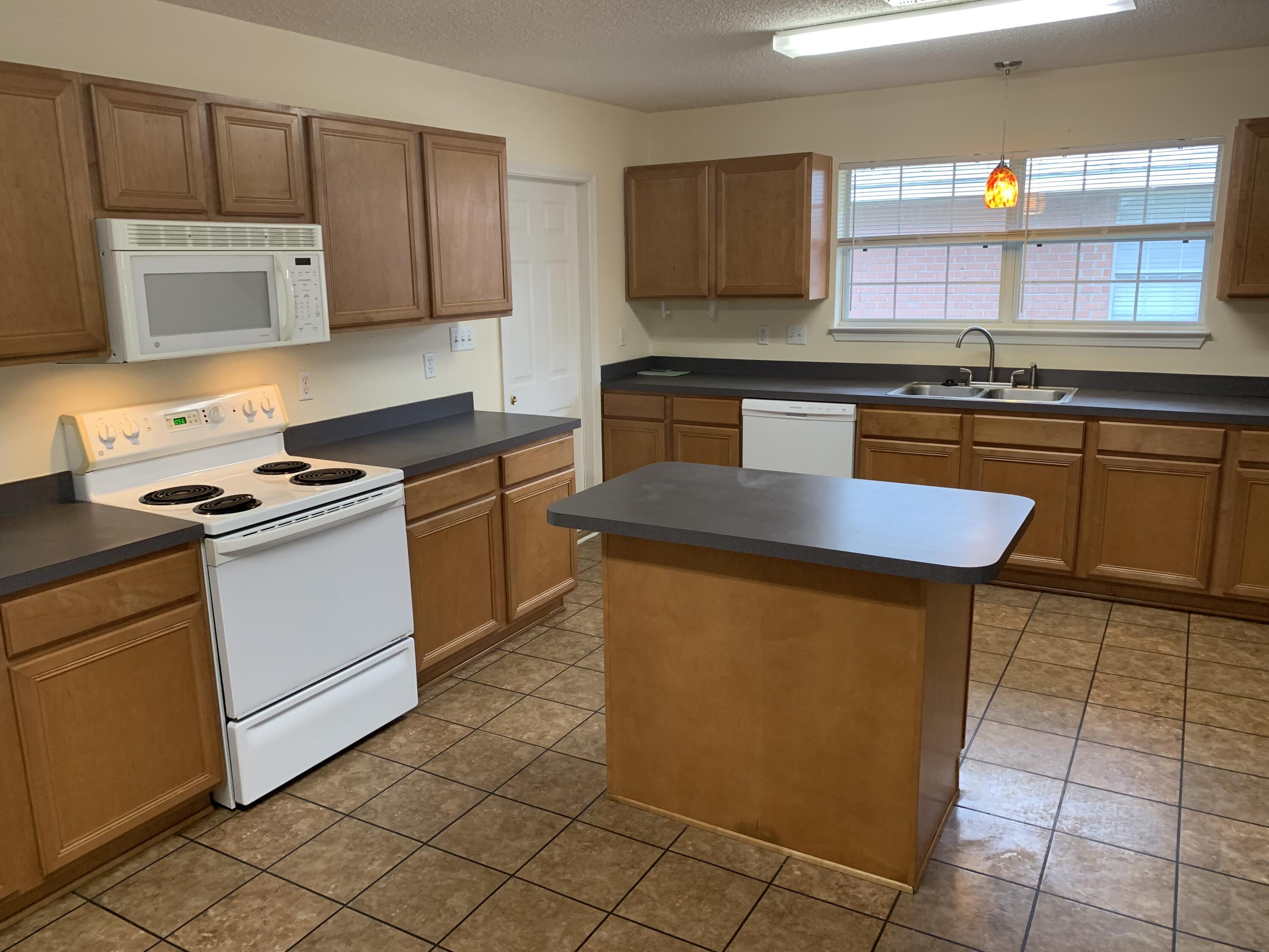 MACK BAYOU POINTE S/D - Residential Lease