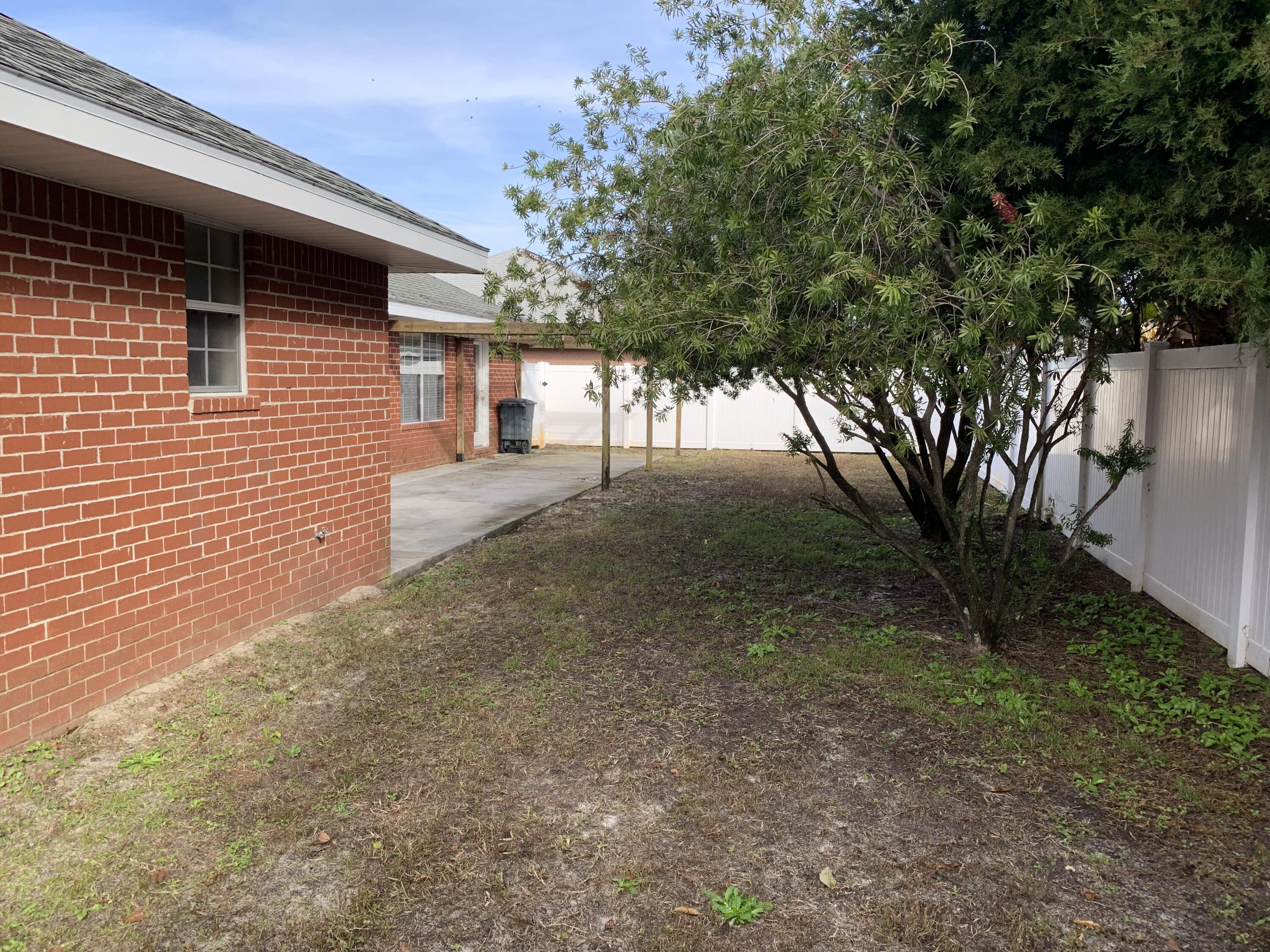 MACK BAYOU POINTE S/D - Residential Lease