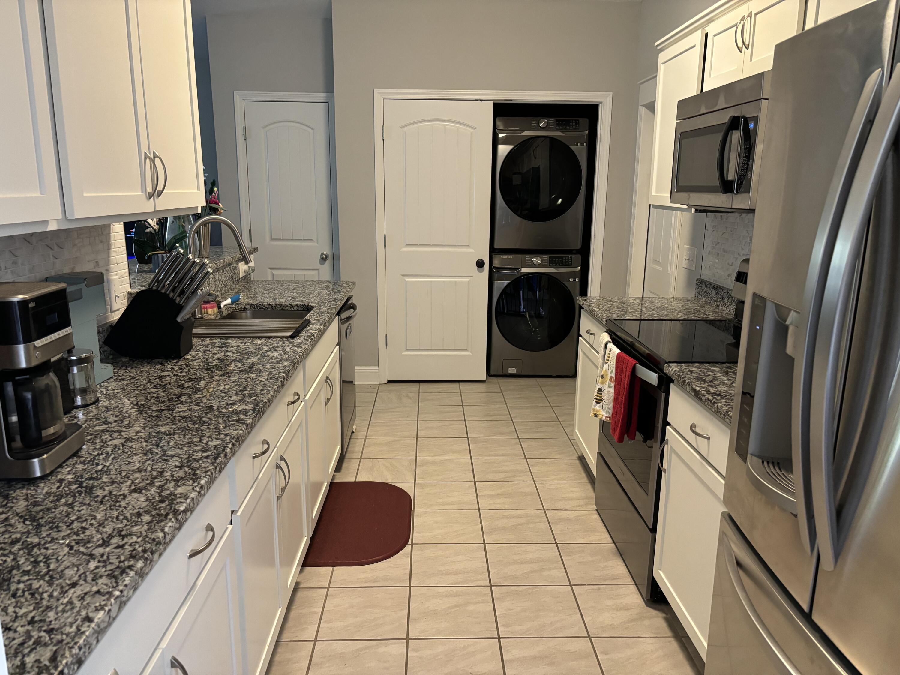 East Navarre - Residential
