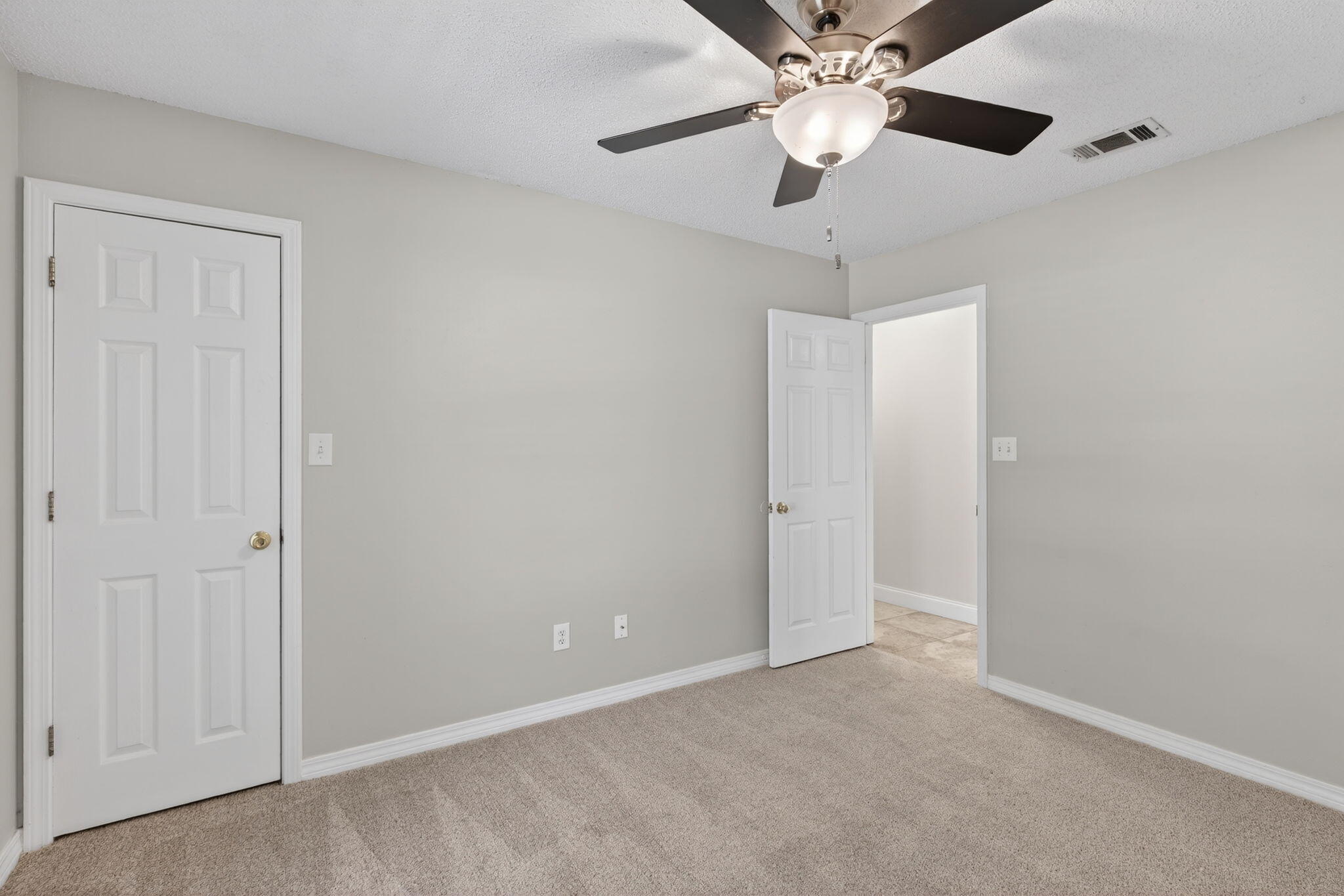 VALPARAISO PINECREST 5 - Residential