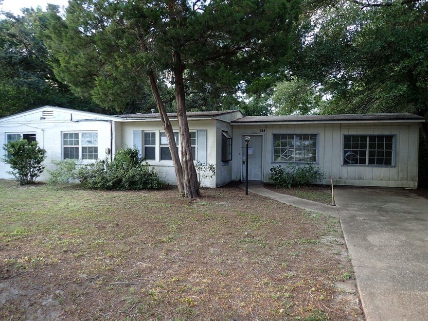 Don't let this HUD REO property pass you by. Fantastic pricing on this 1951 block home with 3 bedrooms and 1 bath. Home has Central AC, large living room and dining area. Back yard is mostly fenced. Home is conveniently located in the heart of Fort Walton Beach and mins from shopping, beaches, and other conveniences. Call today!