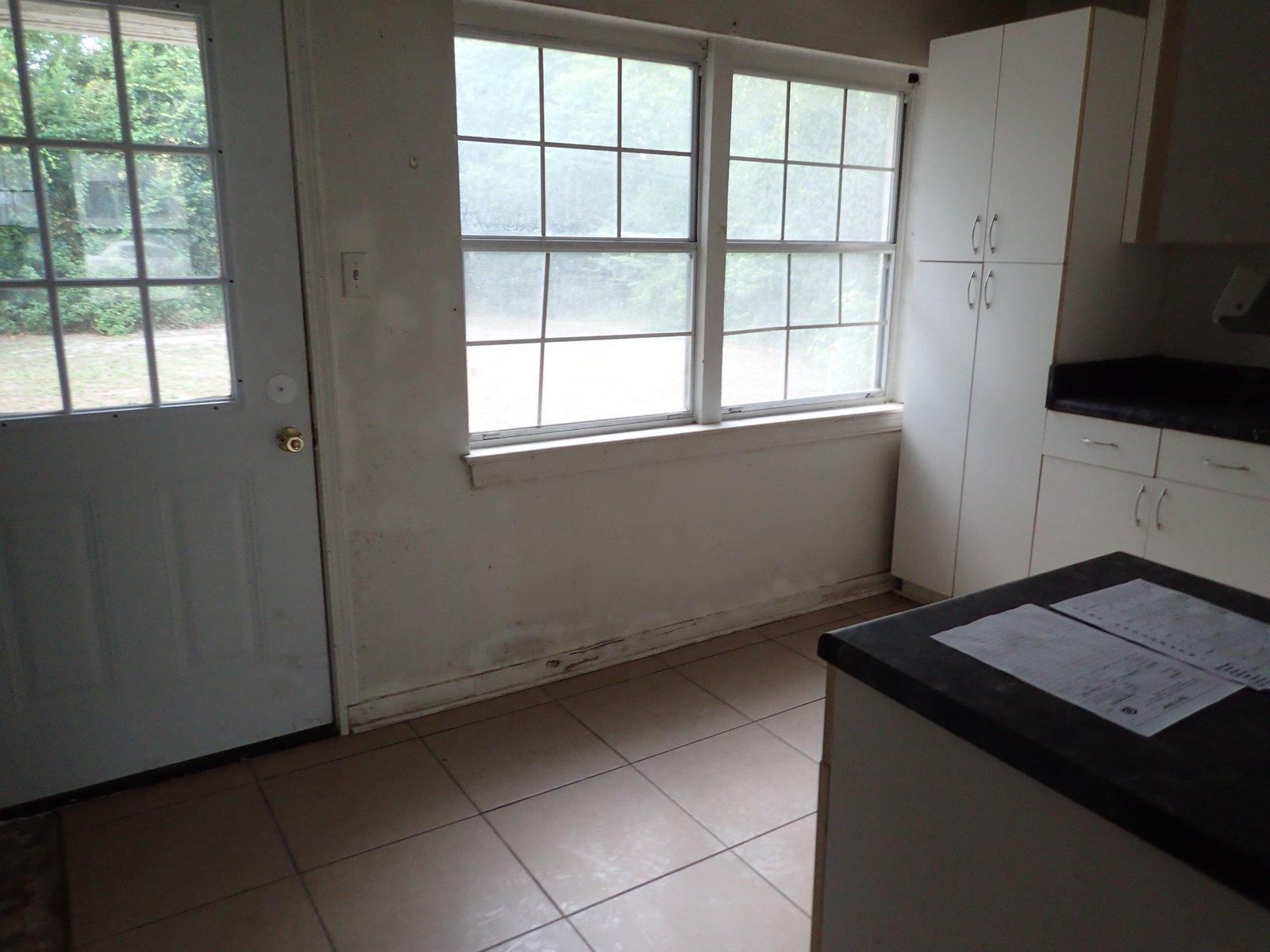 ELLIOTTS POINT 4TH ADDN - Residential