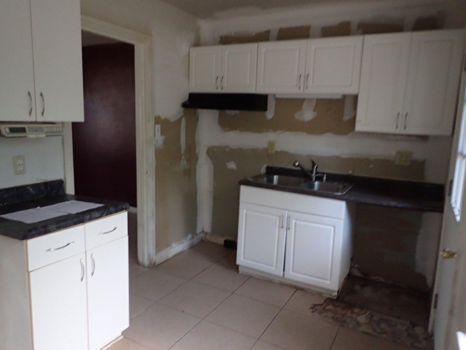 ELLIOTTS POINT 4TH ADDN - Residential