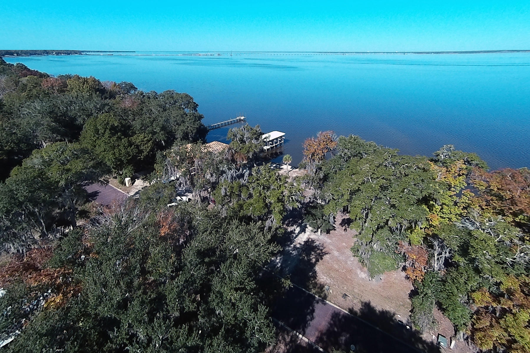 GRAYTON BAYOU - Land