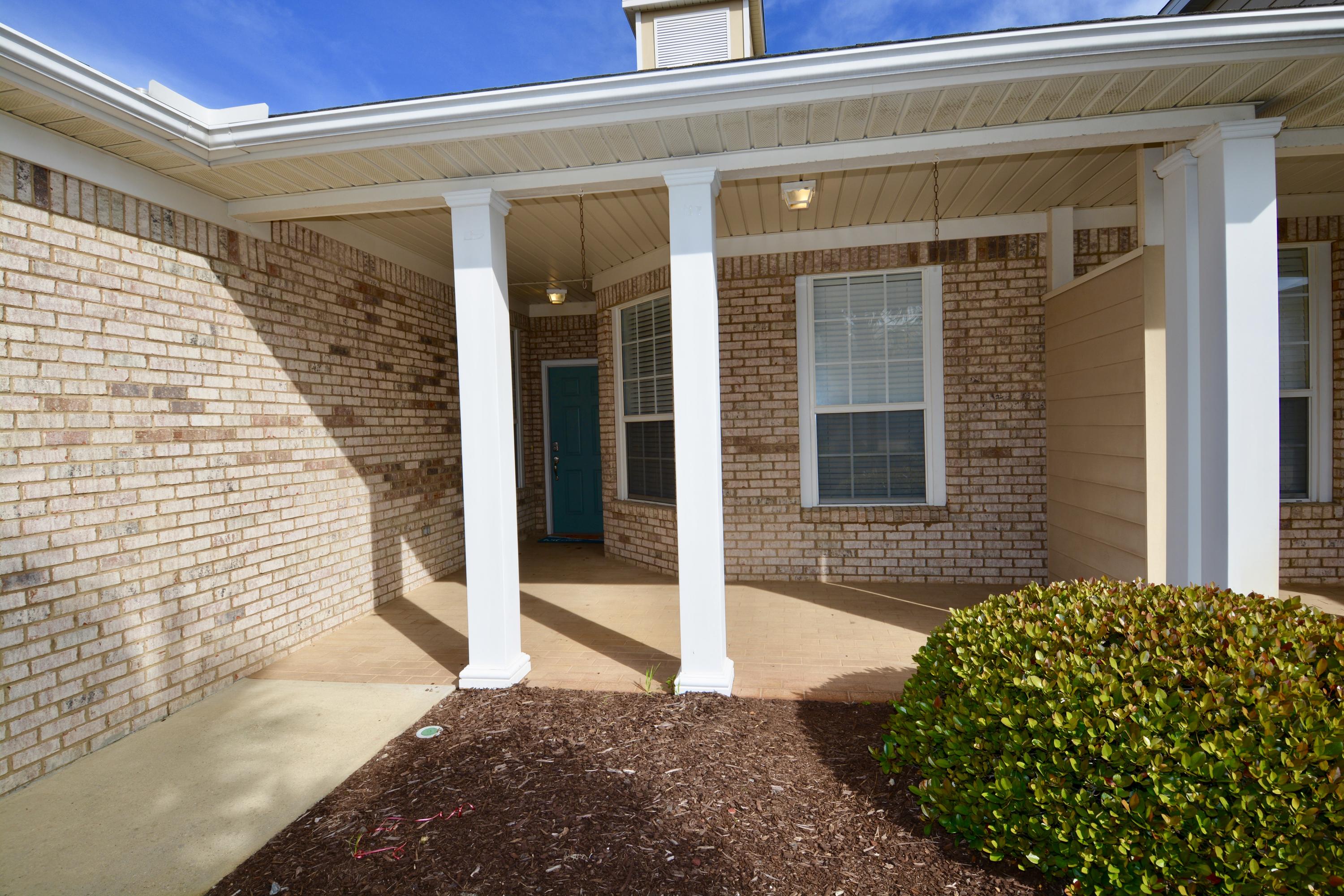 DIAMOND LAKES - Residential