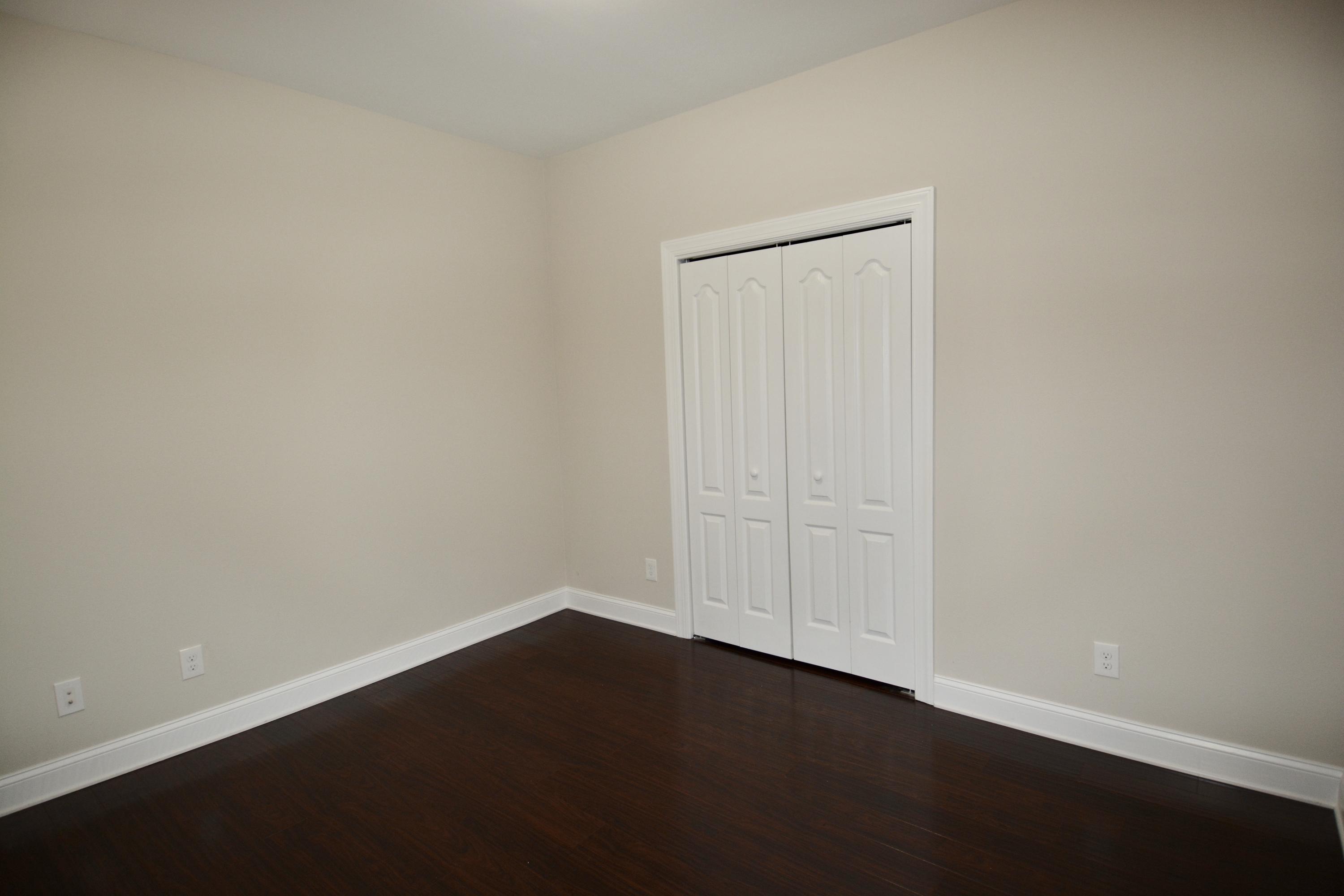 DIAMOND LAKES - Residential