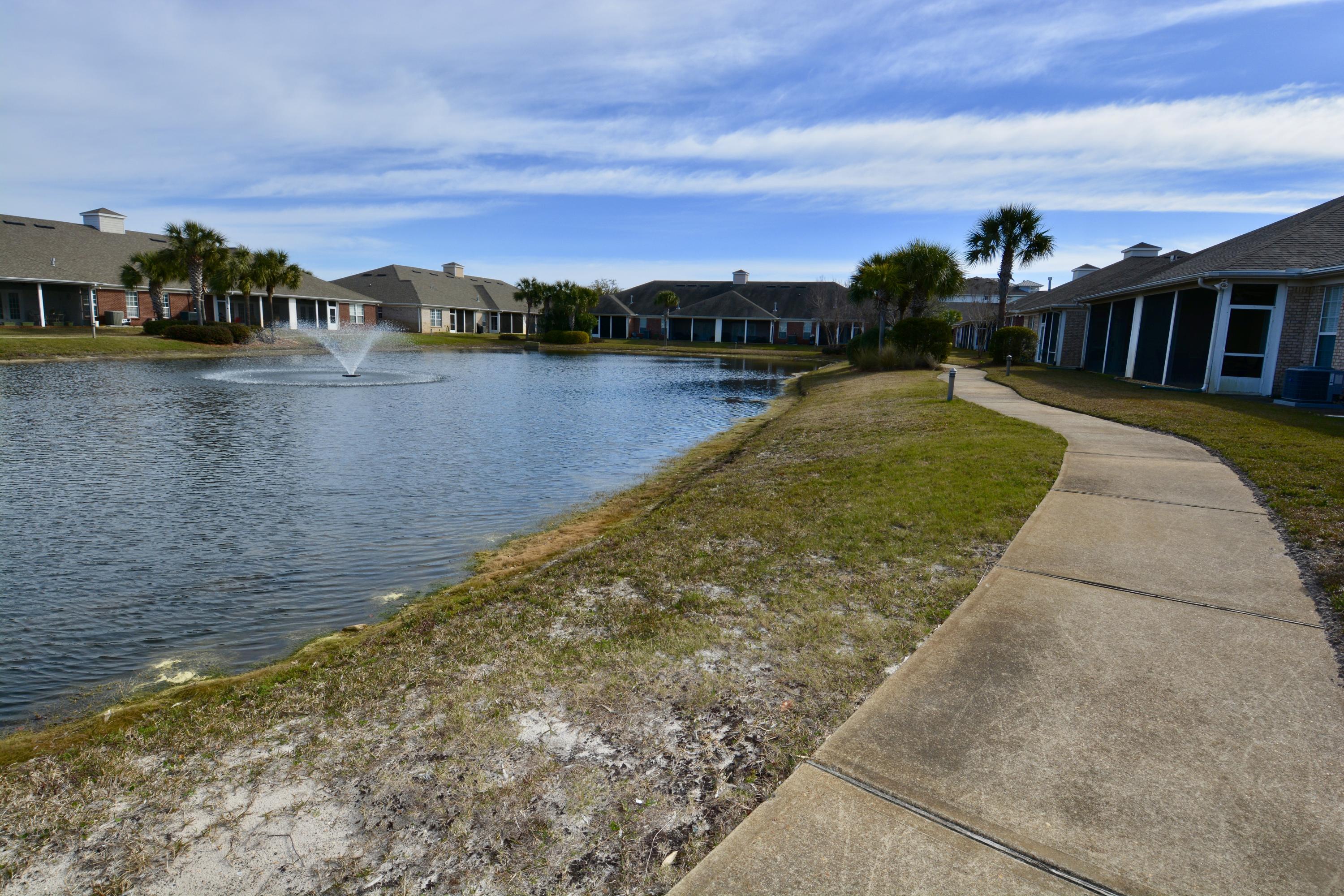 DIAMOND LAKES - Residential