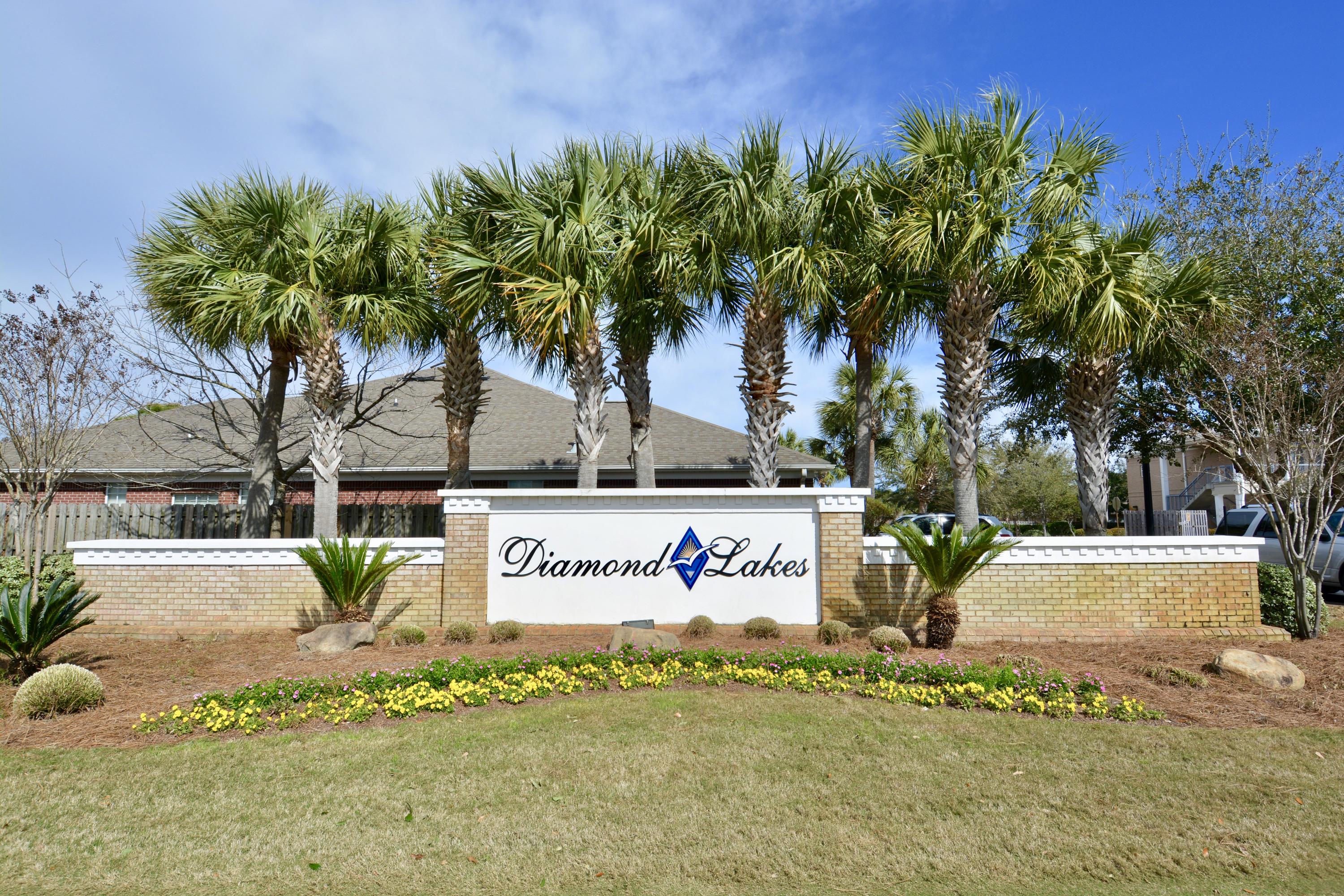DIAMOND LAKES - Residential