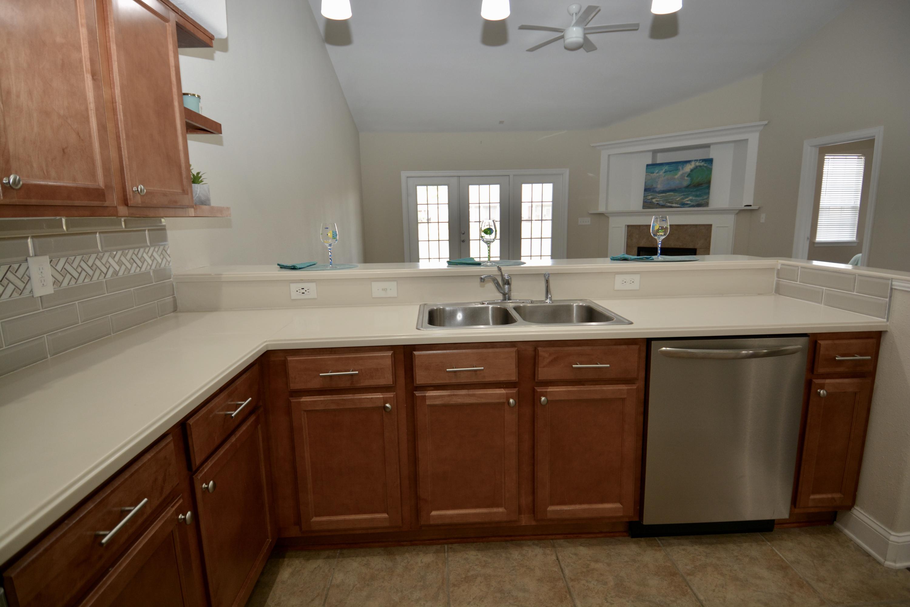 DIAMOND LAKES - Residential