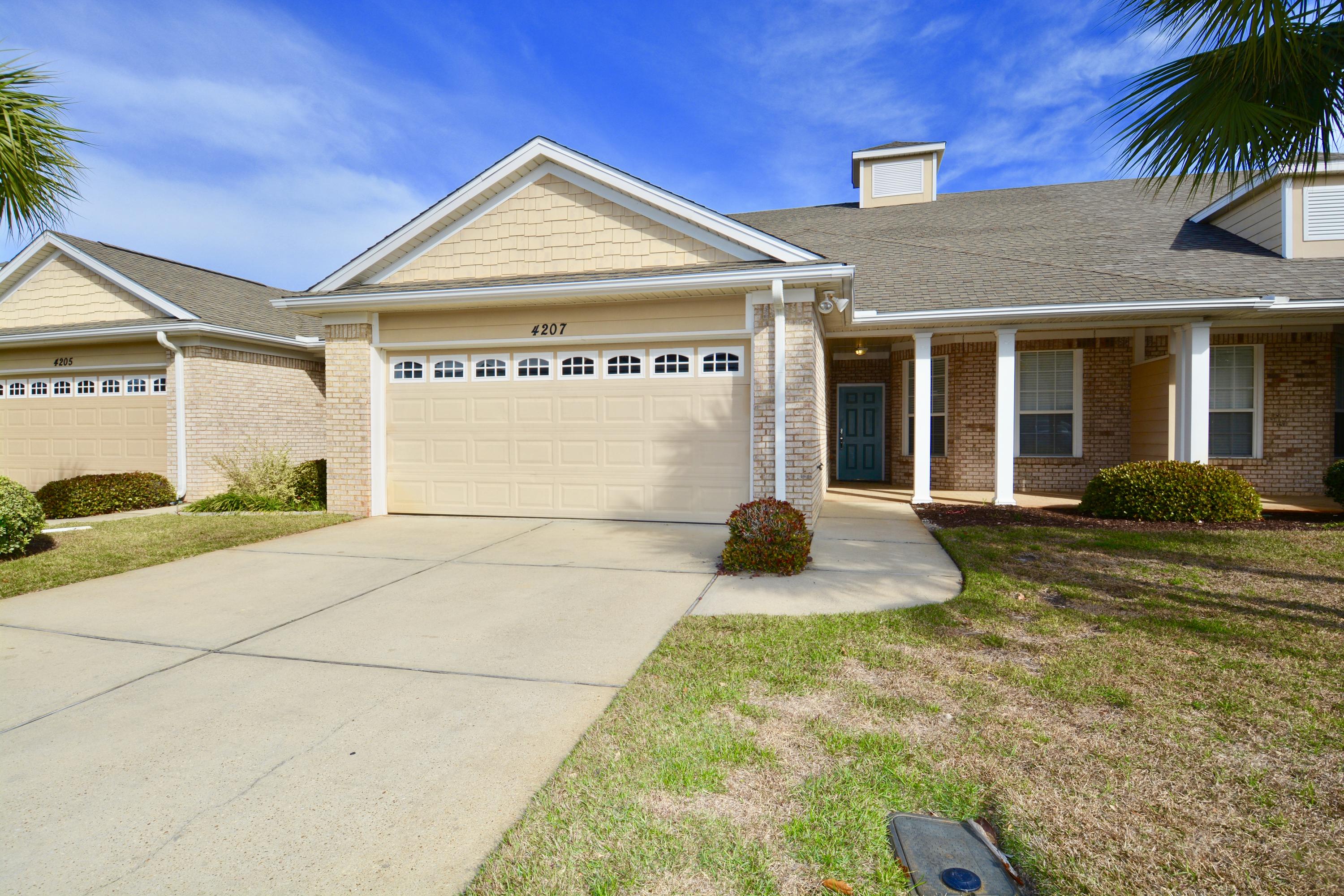 DIAMOND LAKES - Residential