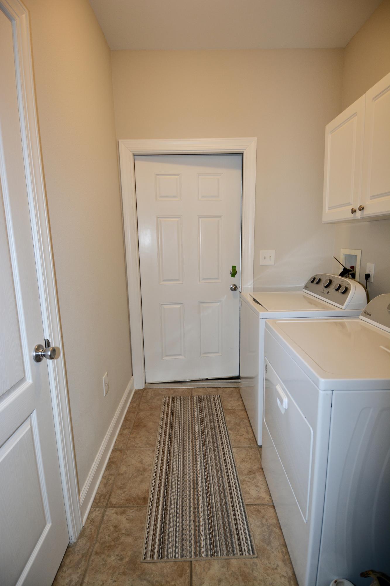 DIAMOND LAKES - Residential